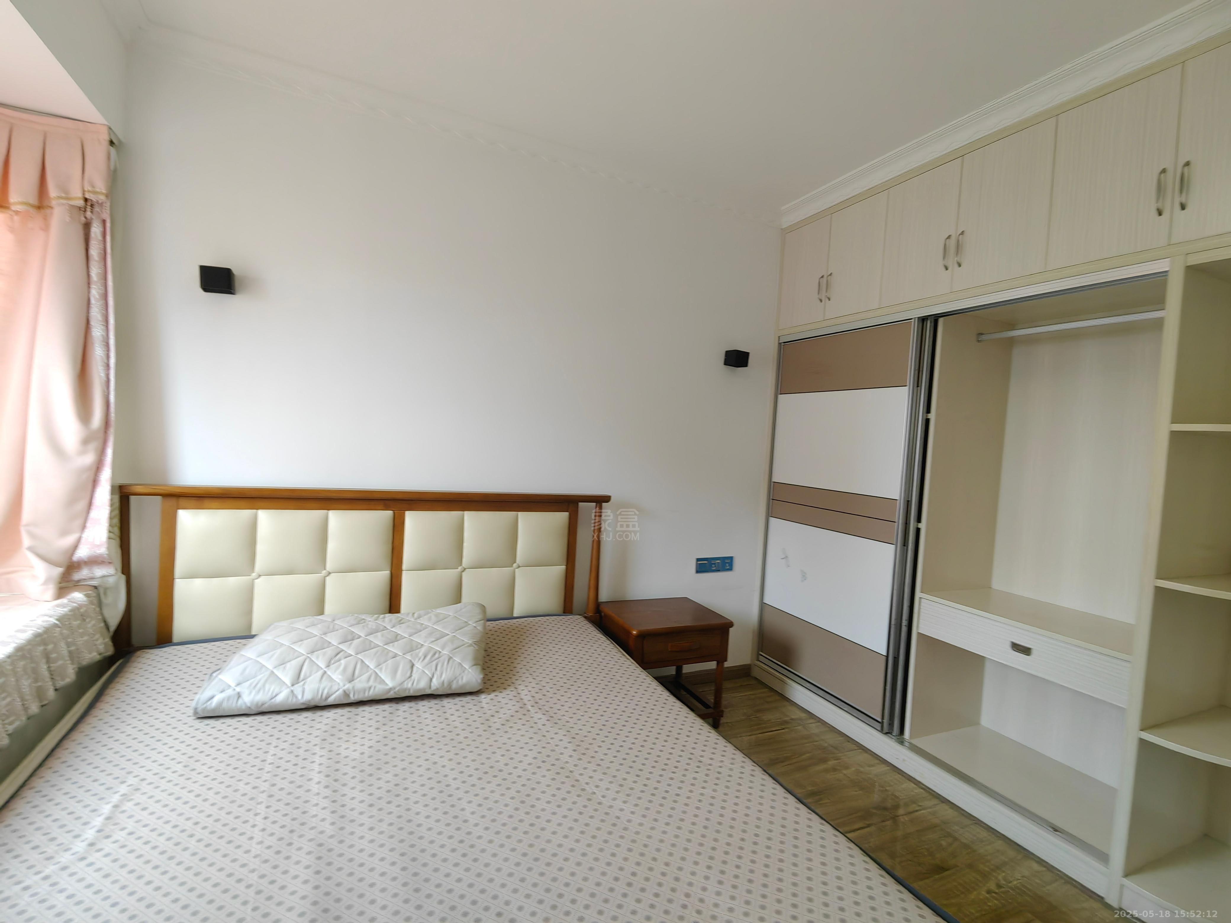 时代新城(翰林府) 3室2厅1卫 1400.0元/月 时代新城(翰林府) 3室2厅1卫 1400.0元/月室内图