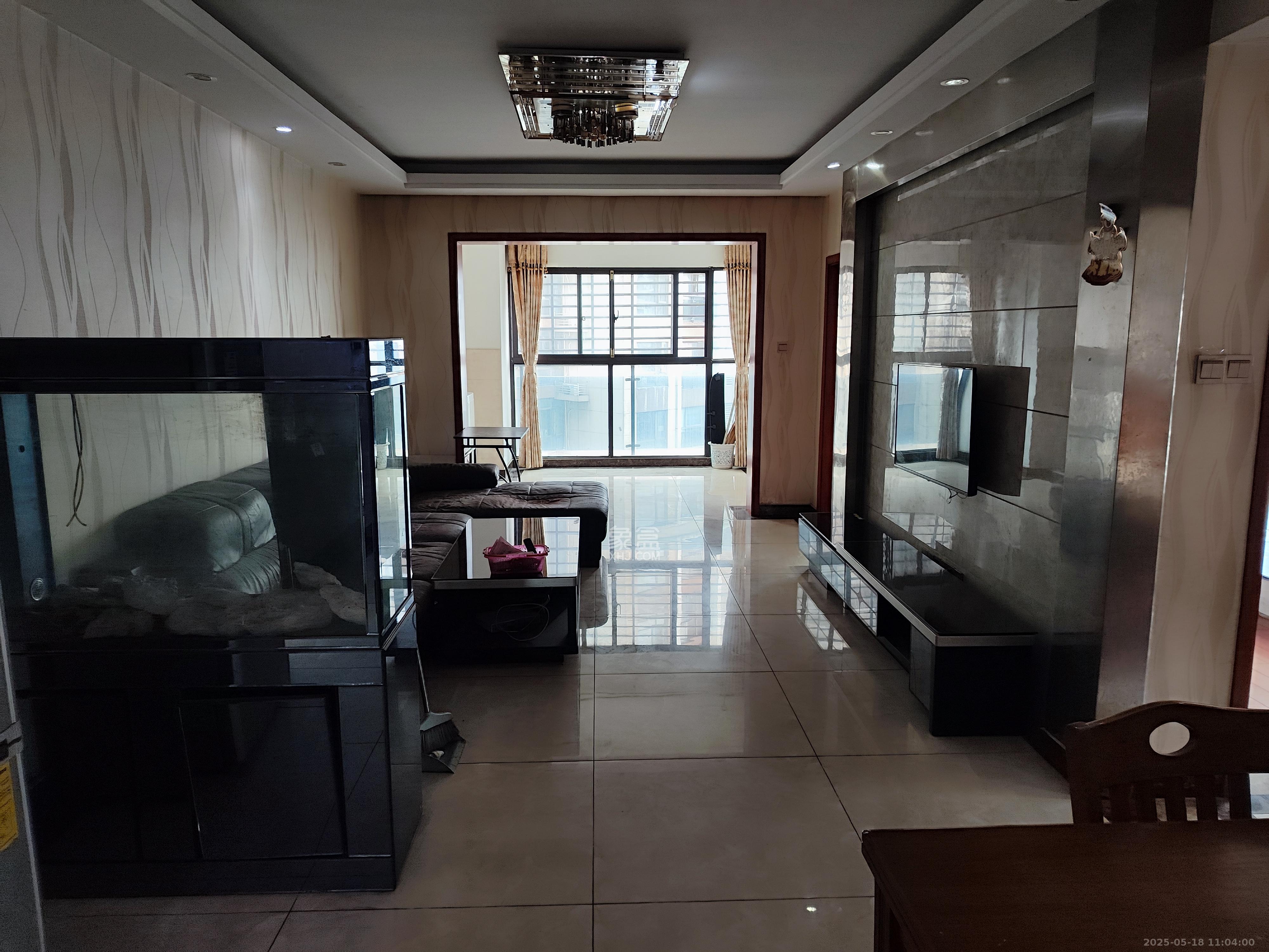 达美D6区  3室2厅1卫    2600.0元/月室内图