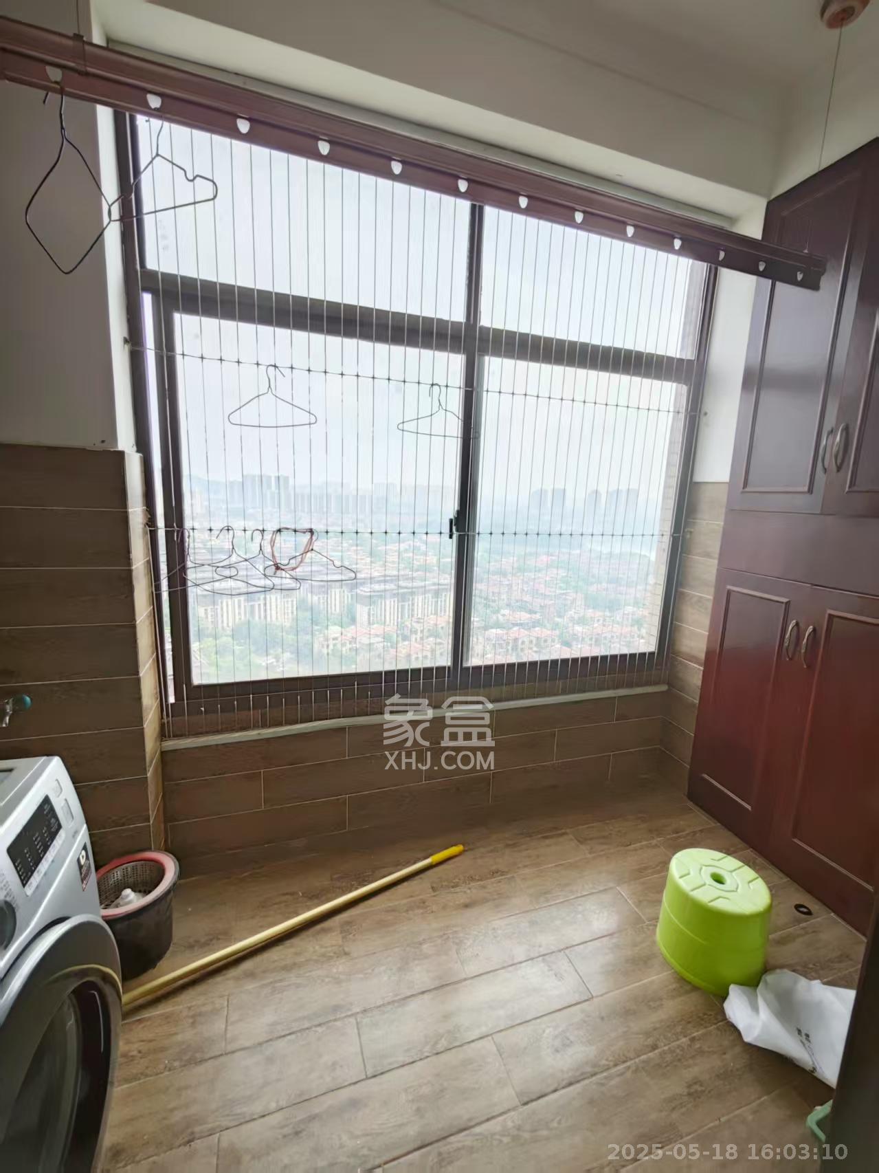 金地三千府(金地湖山樾、金地自在城) 3室1厅1卫 1500.0元/月 金地三千府(金地湖山樾、金地自在城) 3室1厅1卫 1500.0元/月室内图