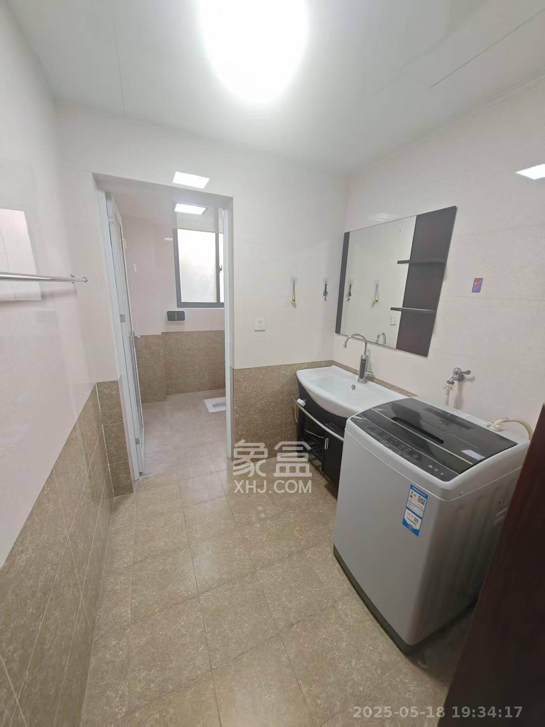 天城湖光山色  4室2厅2卫    3400.0元/月 天城湖光山色  4室2厅2卫    3400.0元/月室内图