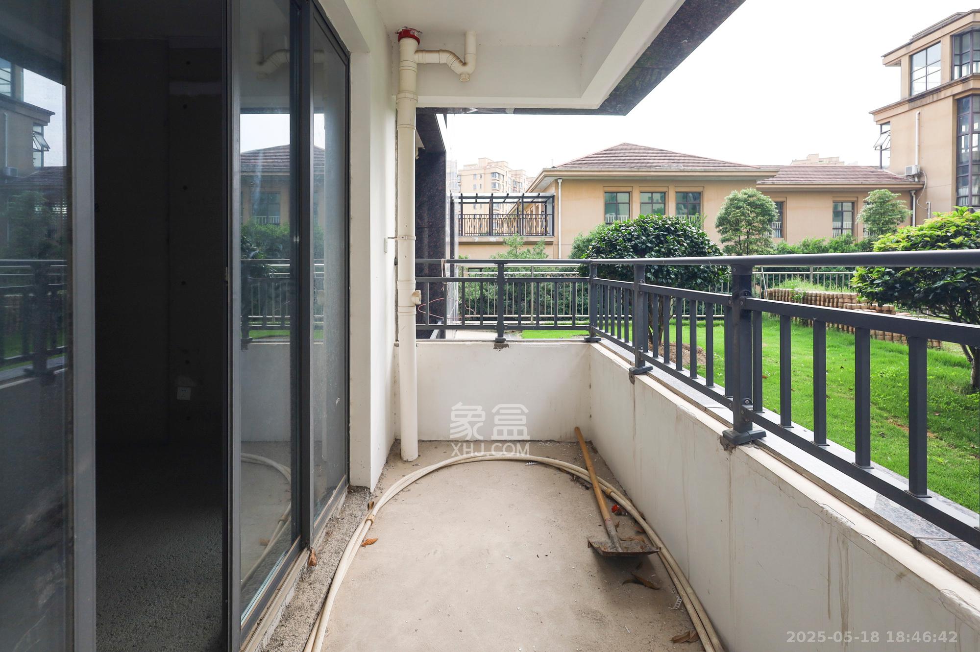 锦顺宸樾府 3室2厅2卫 88.0万 锦顺宸樾府 3室2厅2卫 88.0万阳台