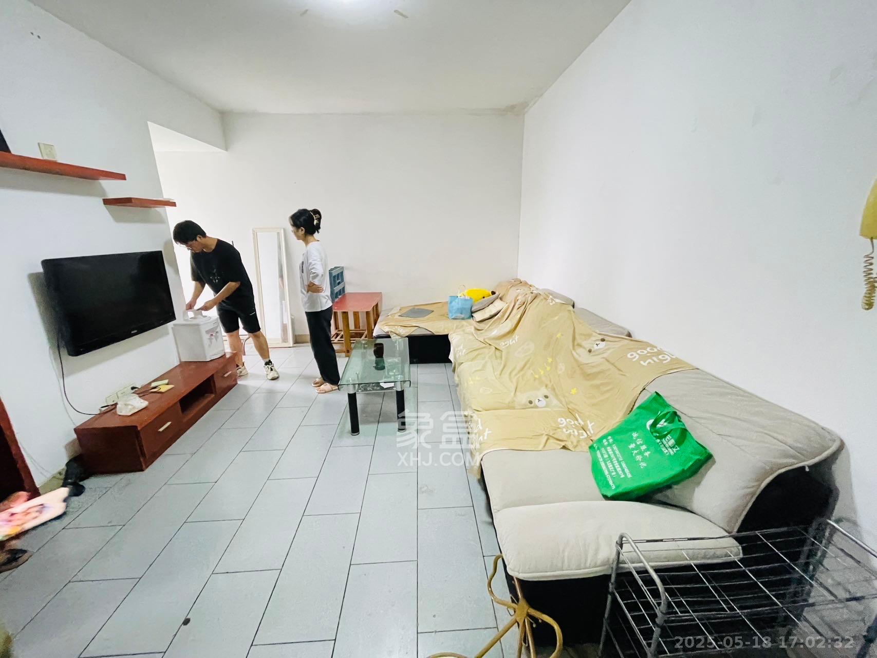 白沙晶城 1室1厅1卫 2200.0元/月 白沙晶城 1室1厅1卫 2200.0元/月室内图