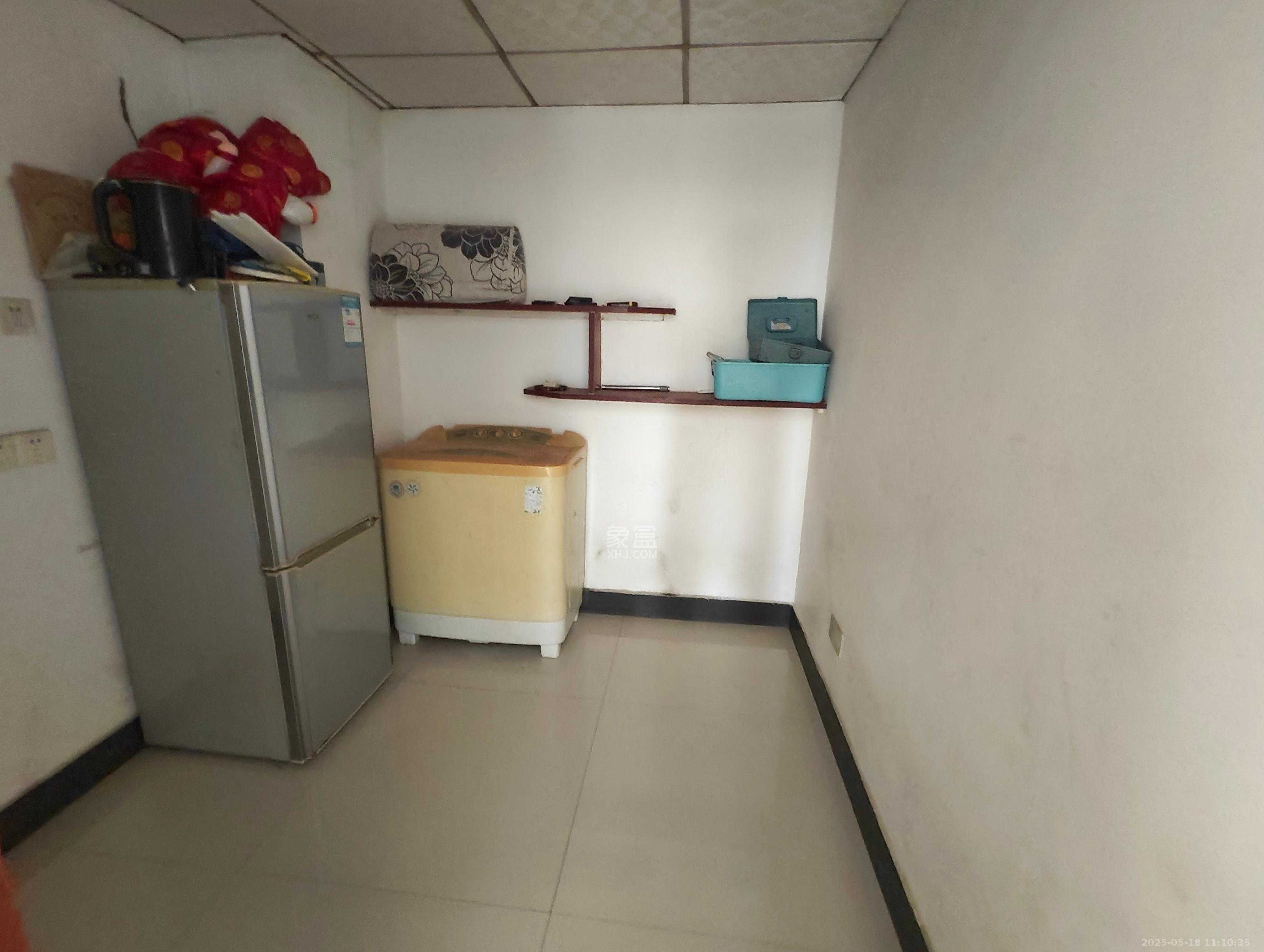 湘楚家园 2室2厅1卫 900.0元/月 湘楚家园 2室2厅1卫 900.0元/月室内图