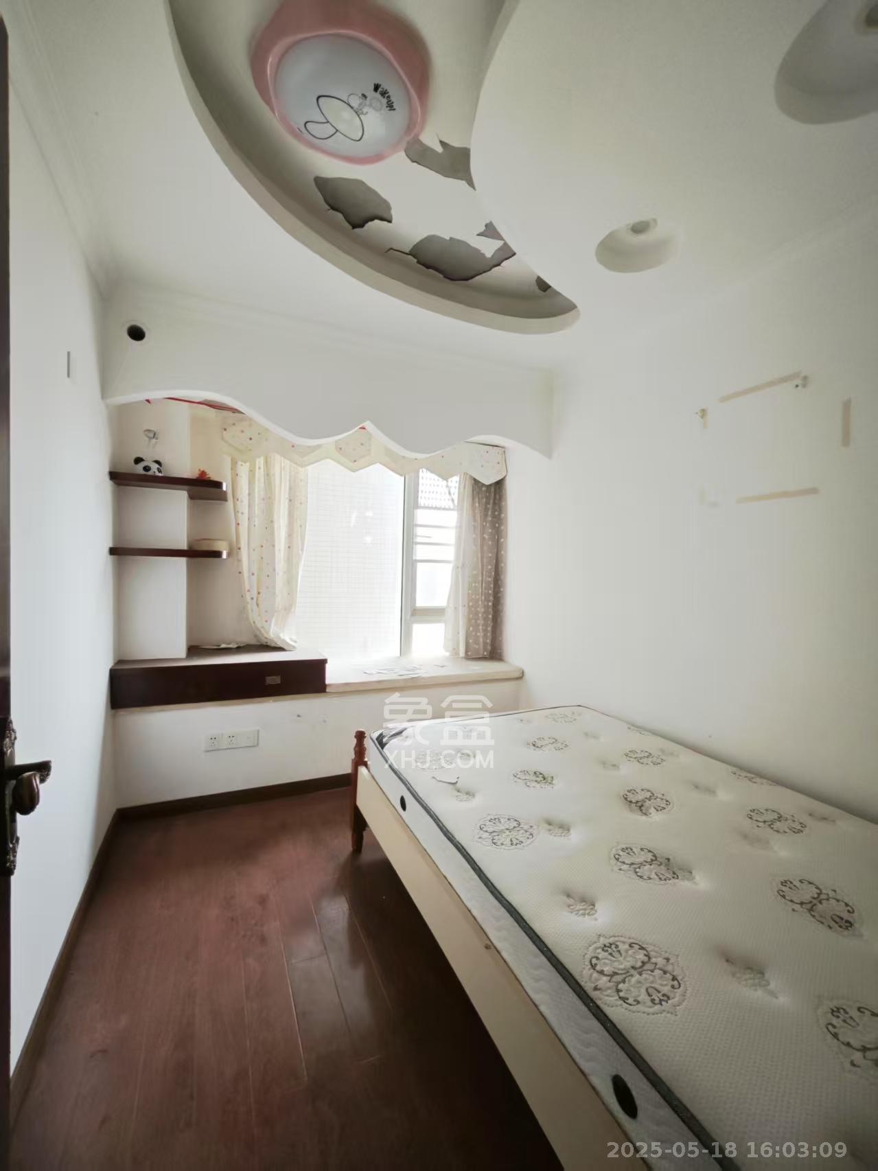 金地三千府(金地湖山樾、金地自在城) 3室1厅1卫 1500.0元/月 金地三千府(金地湖山樾、金地自在城) 3室1厅1卫 1500.0元/月室内图