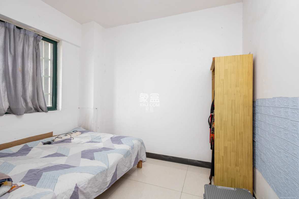 华天LOHO小镇 2室2厅1卫 48.0万 华天LOHO小镇 2室2厅1卫 48.0万卧室