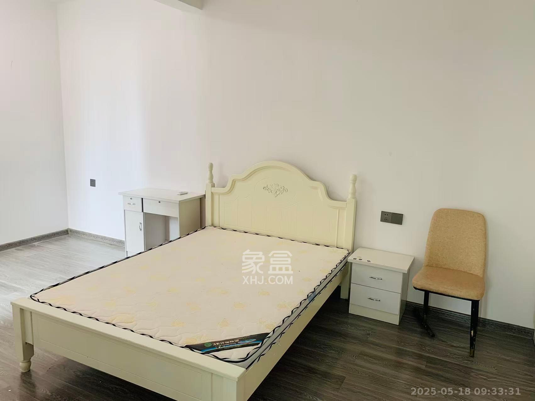 江山帝景雅典  3室2厅2卫   2800.00元/月室内图