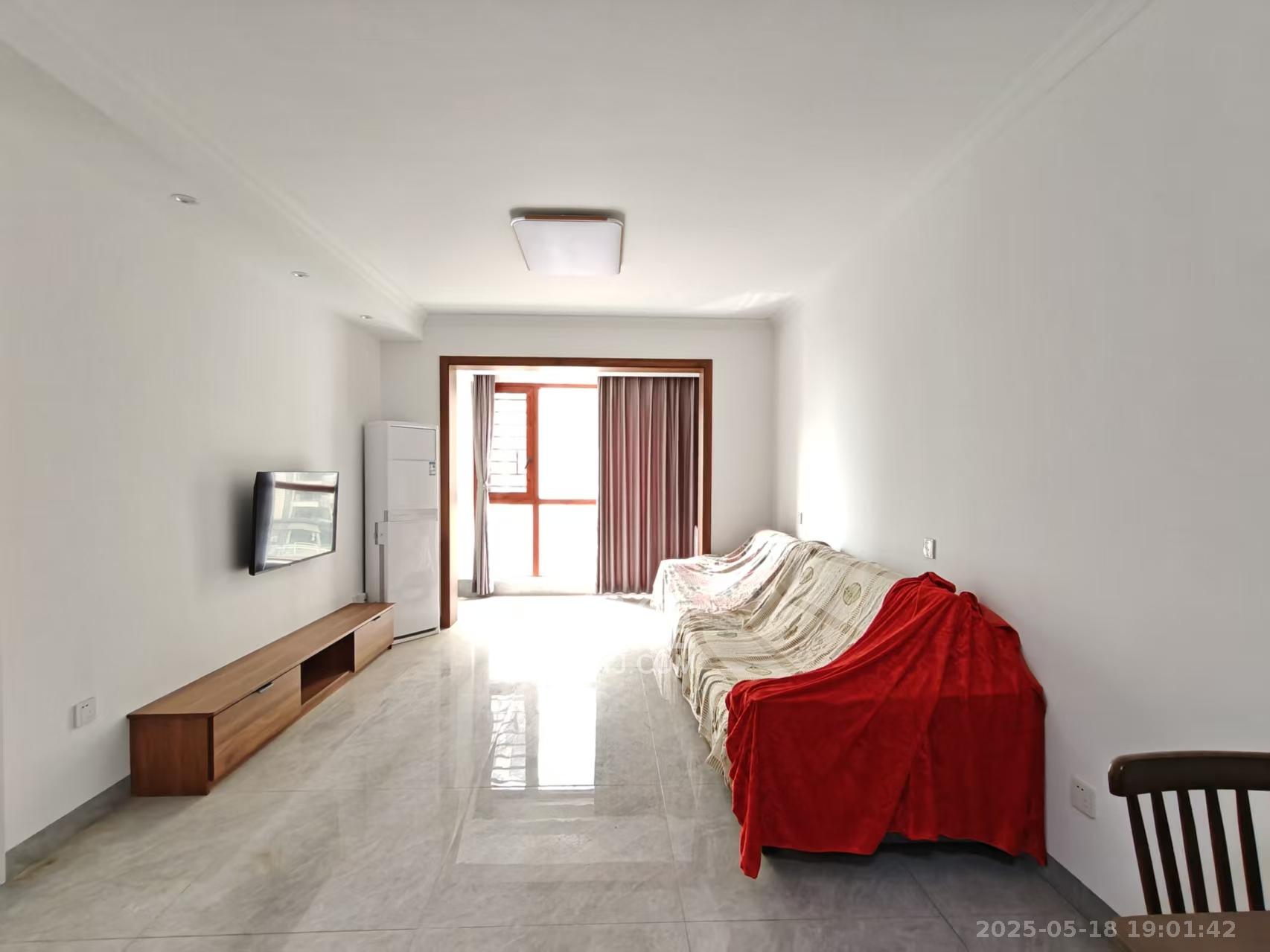 绿地香树花城 3室1厅1卫 1600.0元/月 绿地香树花城 3室1厅1卫 1600.0元/月室内图