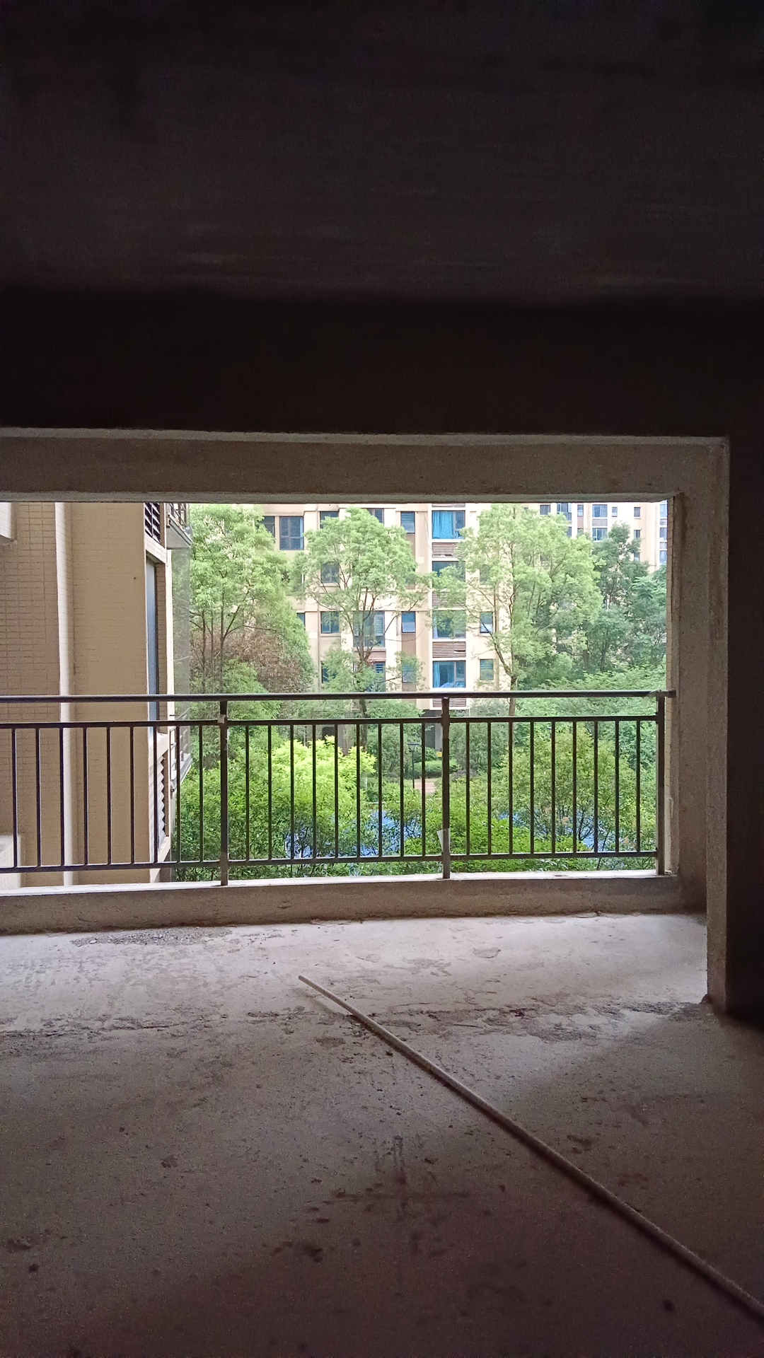 悦江山 4室2厅2卫 62.0万 悦江山 4室2厅2卫 62.0万客厅