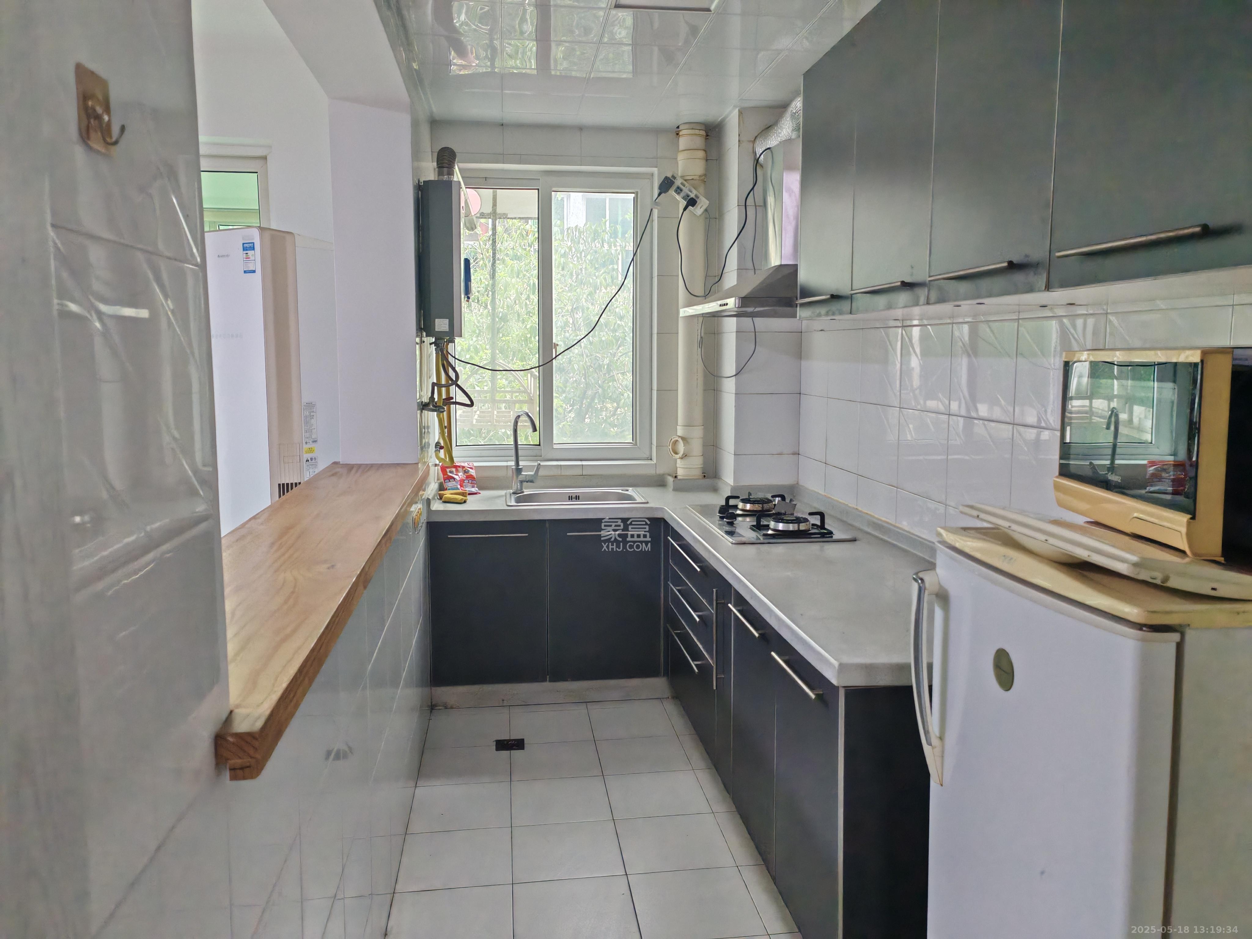 宏华花苑  3室2厅2卫    2600.0元/月室内图