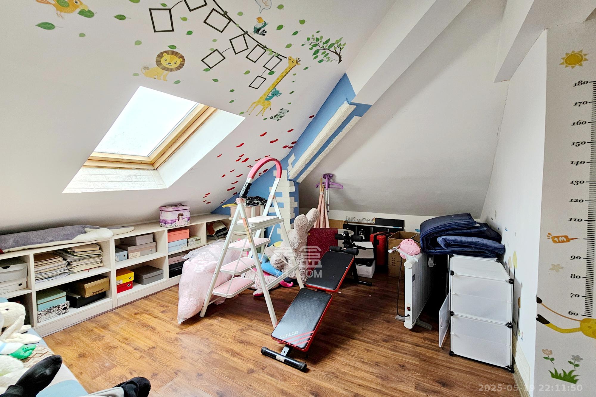 三江花中城  4室2厅2卫    89.9万其他