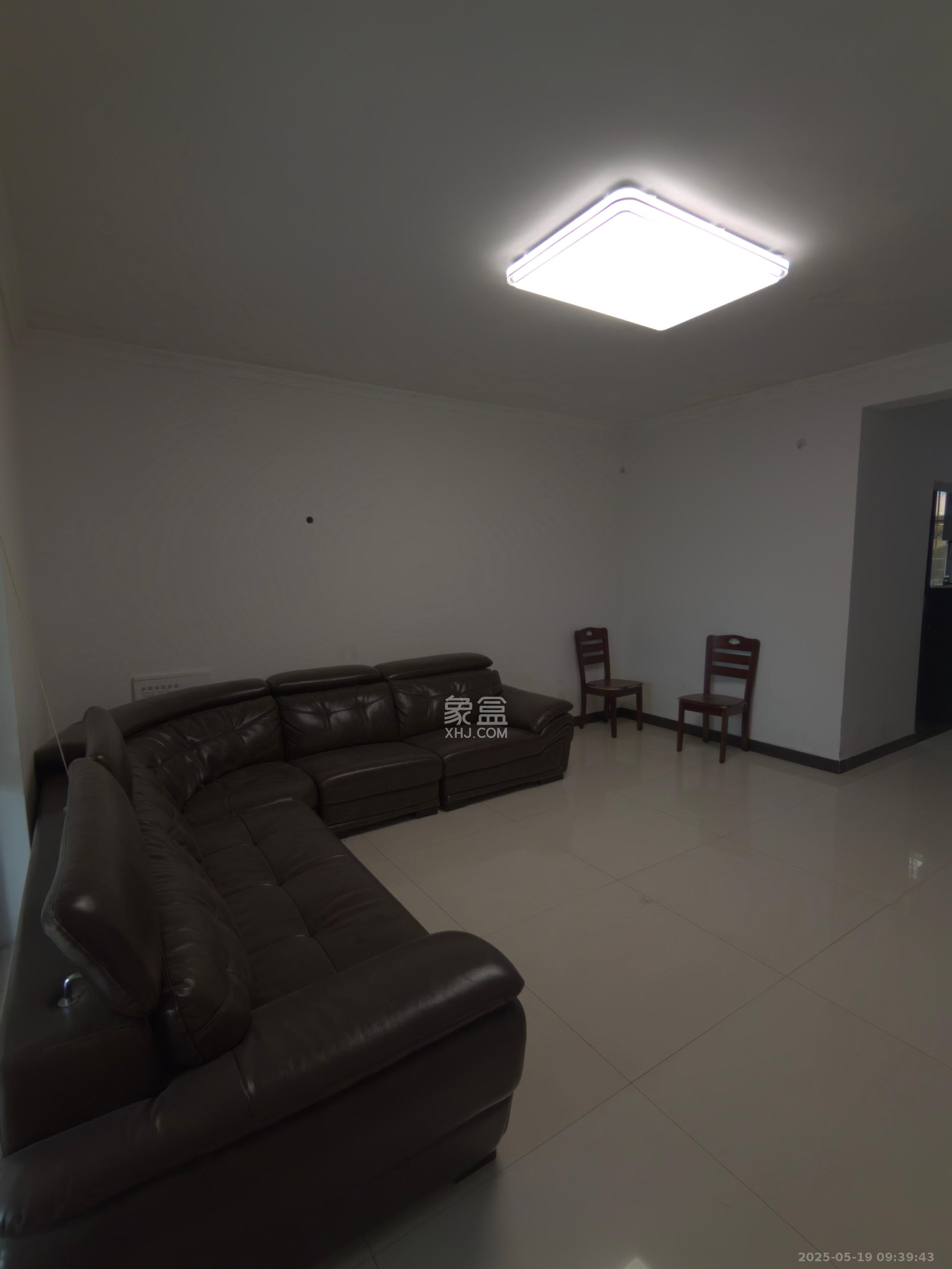 中新森林海  2室2厅1卫    1500.0元/月 中新森林海  2室2厅1卫    1500.0元/月室内图1