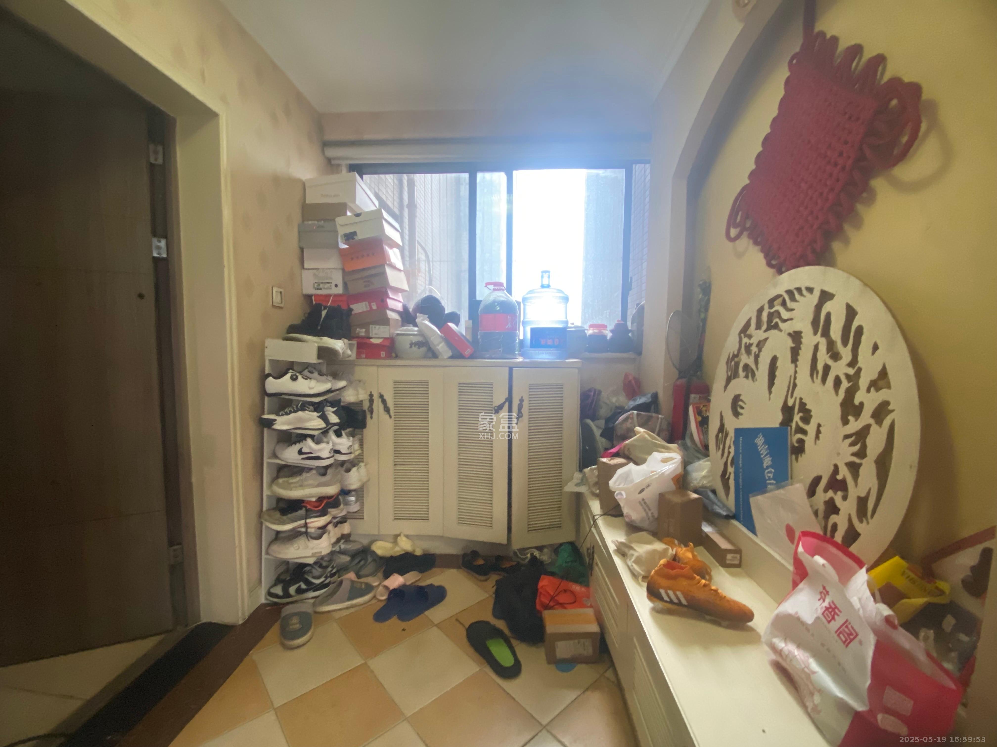 恒基凯旋门一二期  3室2厅2卫   3000.00元/月室内图