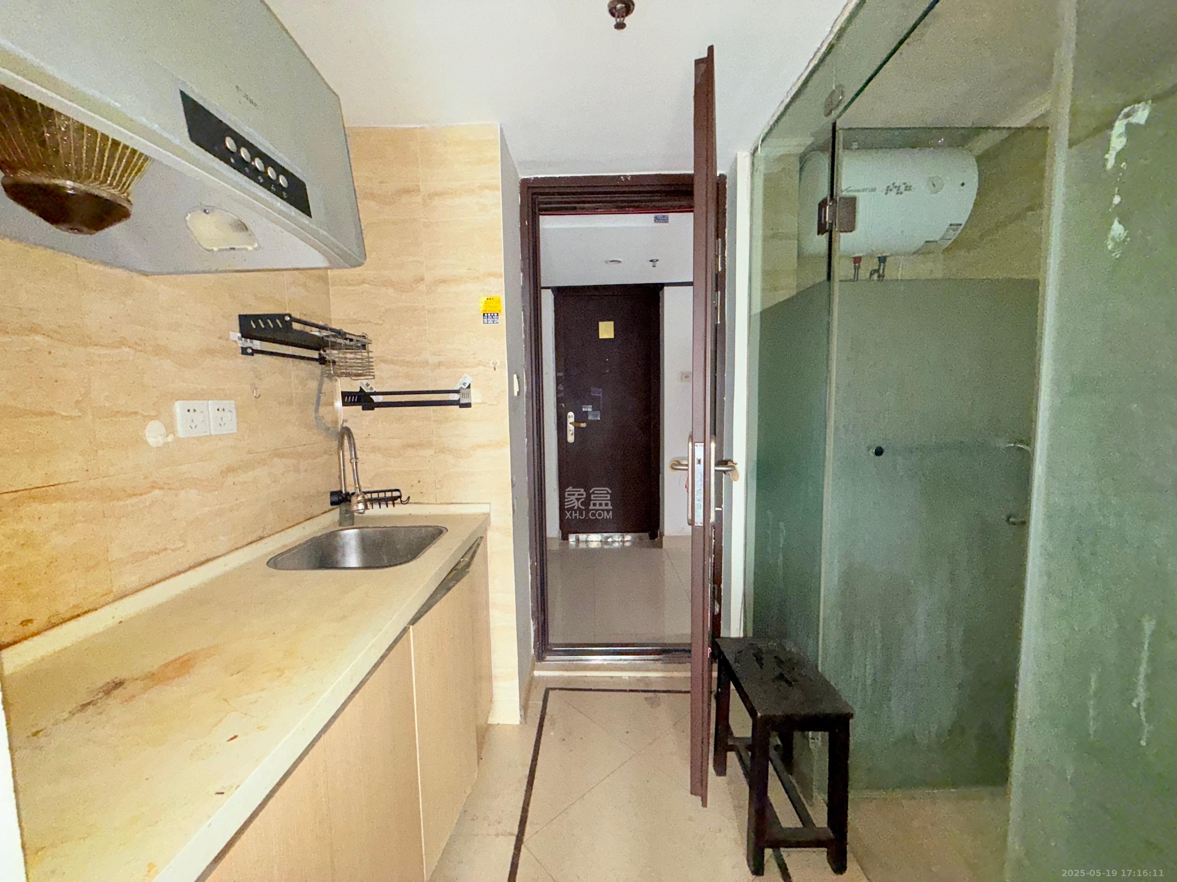 万科金域华府一期  1室0厅1卫    1100.0元/月 万科金域华府一期  1室0厅1卫    1100.0元/月室内图