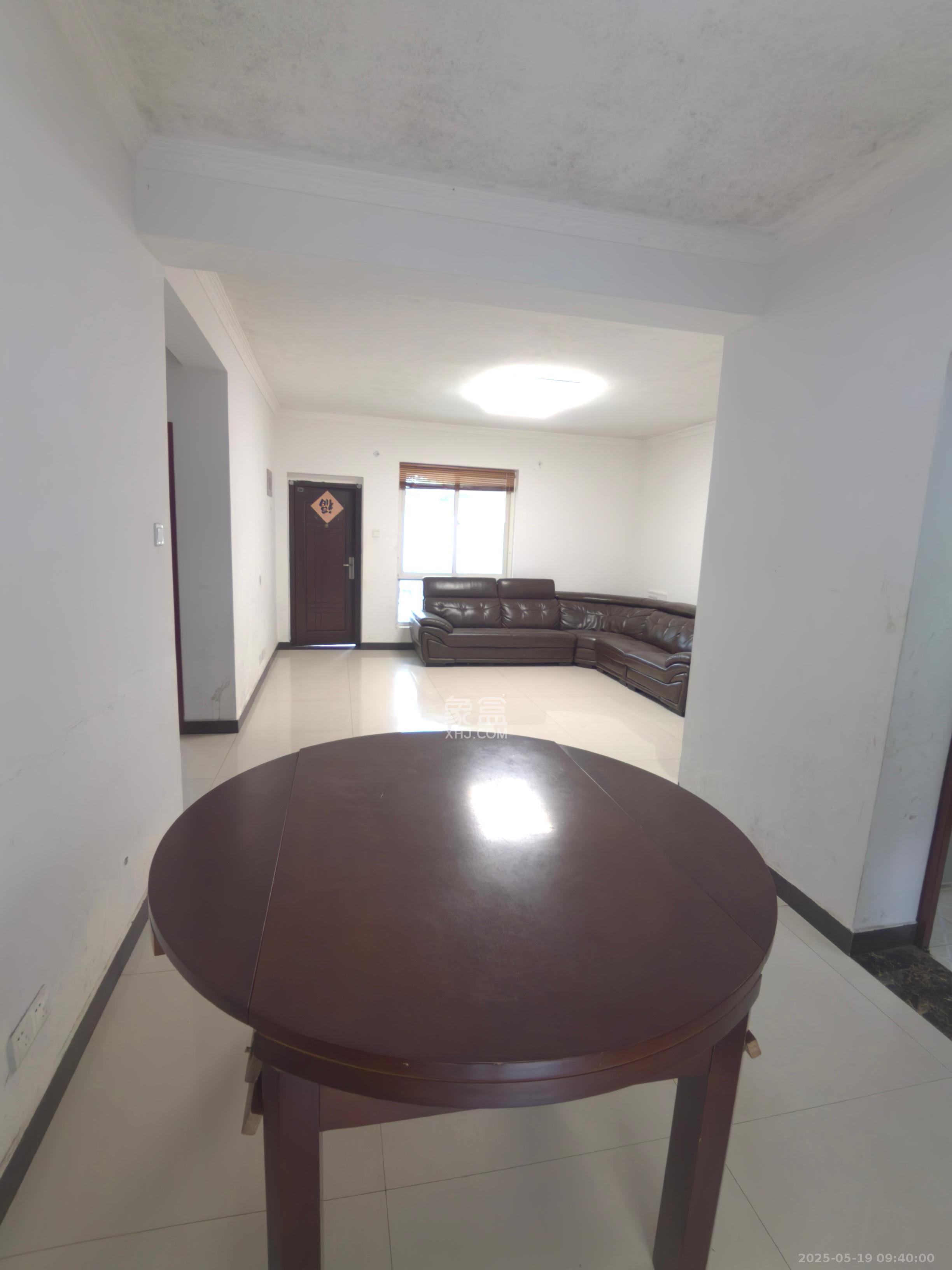 中新森林海  2室2厅1卫    1500.0元/月 中新森林海  2室2厅1卫    1500.0元/月室内图