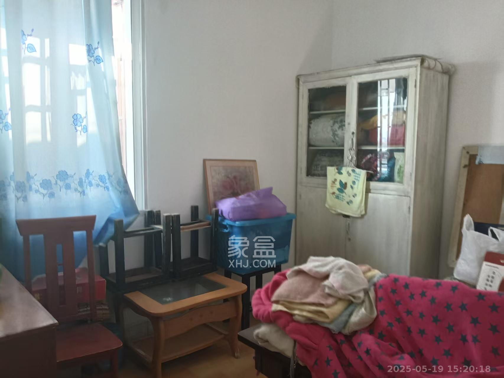 西湖路173号(原西湖大厦) 3室1厅1卫 1800.0元/月 西湖路173号(原西湖大厦) 3室1厅1卫 1800.0元/月室内图