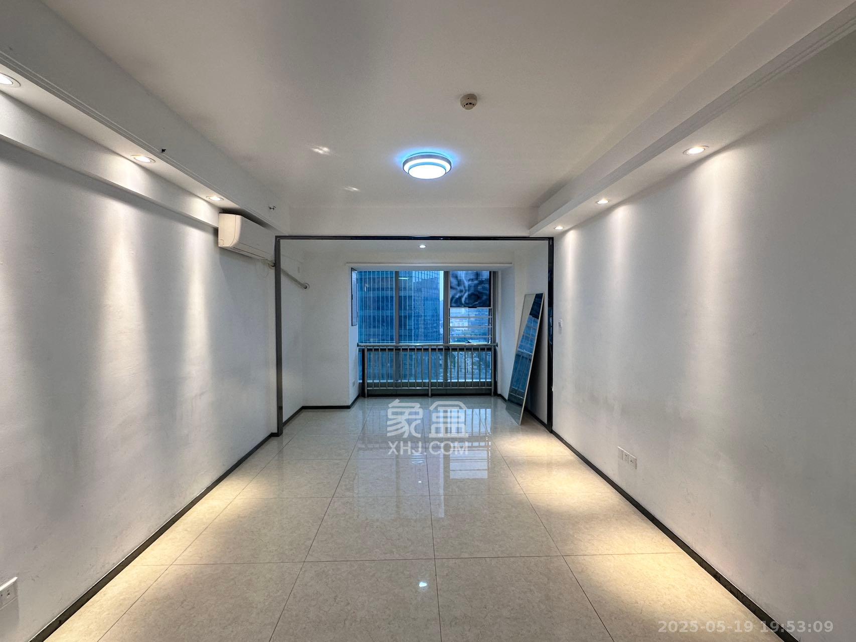 德思勤城市广场(宝格丽公寓) 1室1厅1卫 3800.0元/月 德思勤城市广场(宝格丽公寓) 1室1厅1卫 3800.0元/月室内图