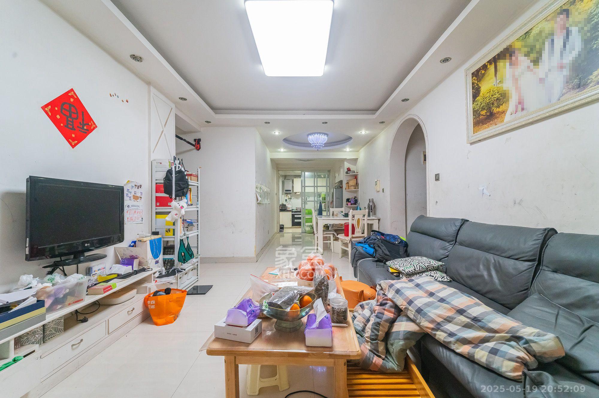 筑梦佳园 4室2厅2卫 2200.0元/月 筑梦佳园 4室2厅2卫 2200.0元/月室内图