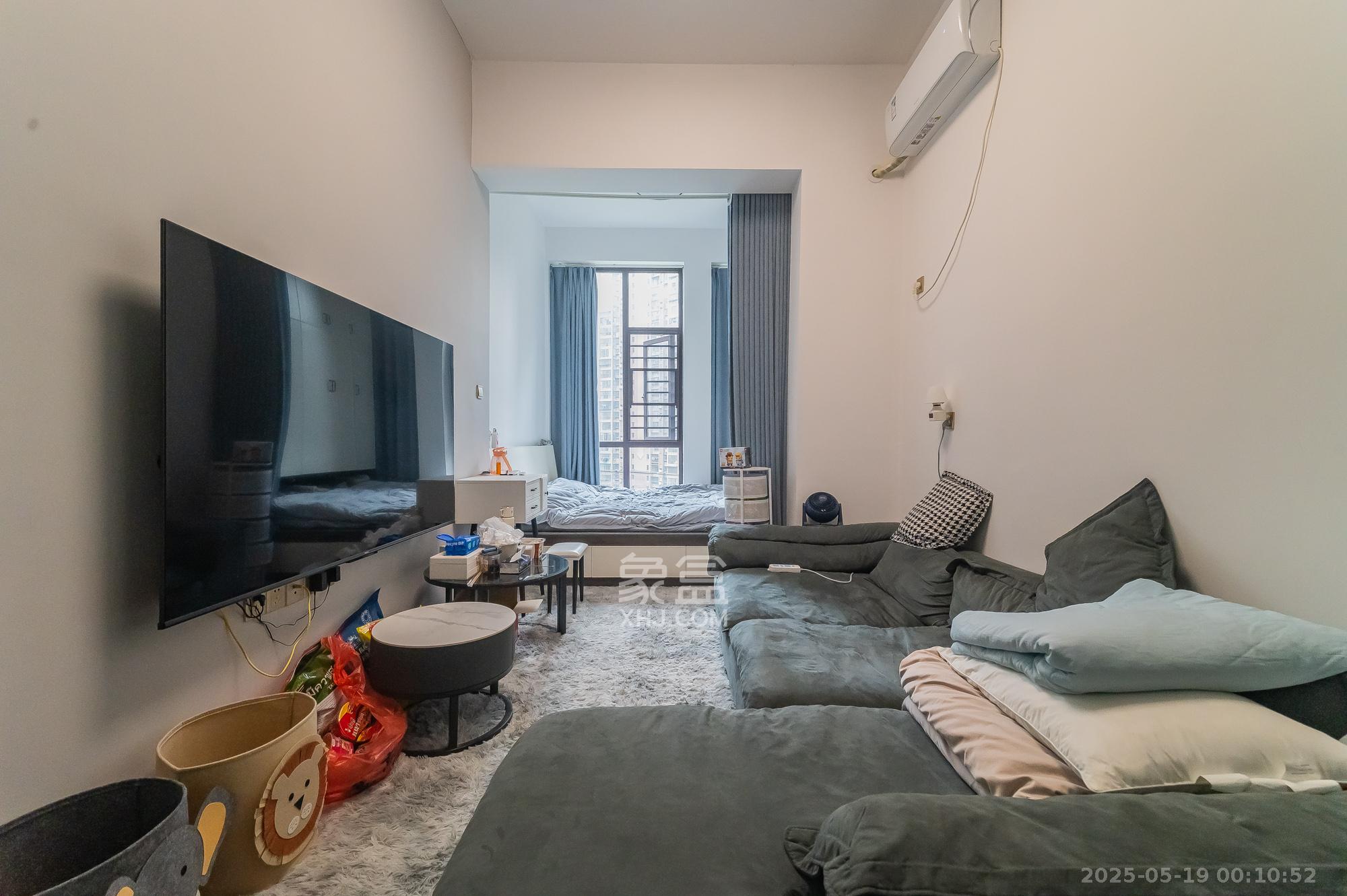 湖湾世景  1室1厅1卫    39.78万 湖湾世景  1室1厅1卫    39.78万客厅