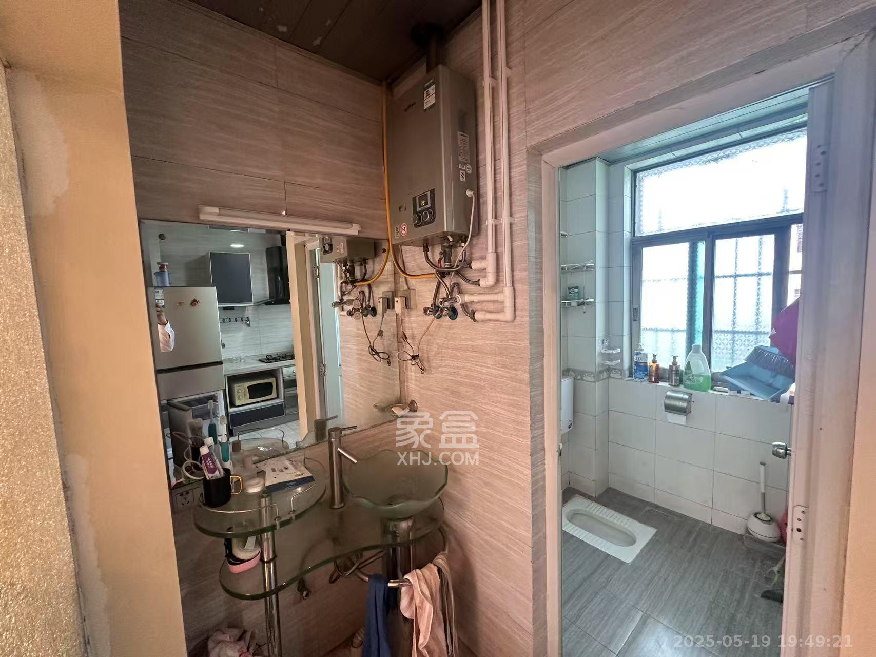 高升小区 3室2厅2卫 2500.0元/月 高升小区 3室2厅2卫 2500.0元/月室内图