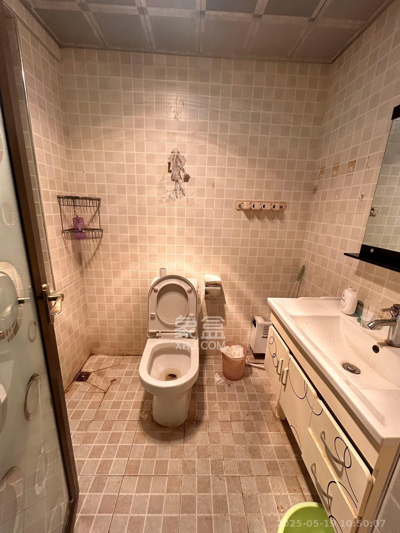 怡海星城 1室1厅1卫 950.0元/月 怡海星城 1室1厅1卫 950.0元/月室内图