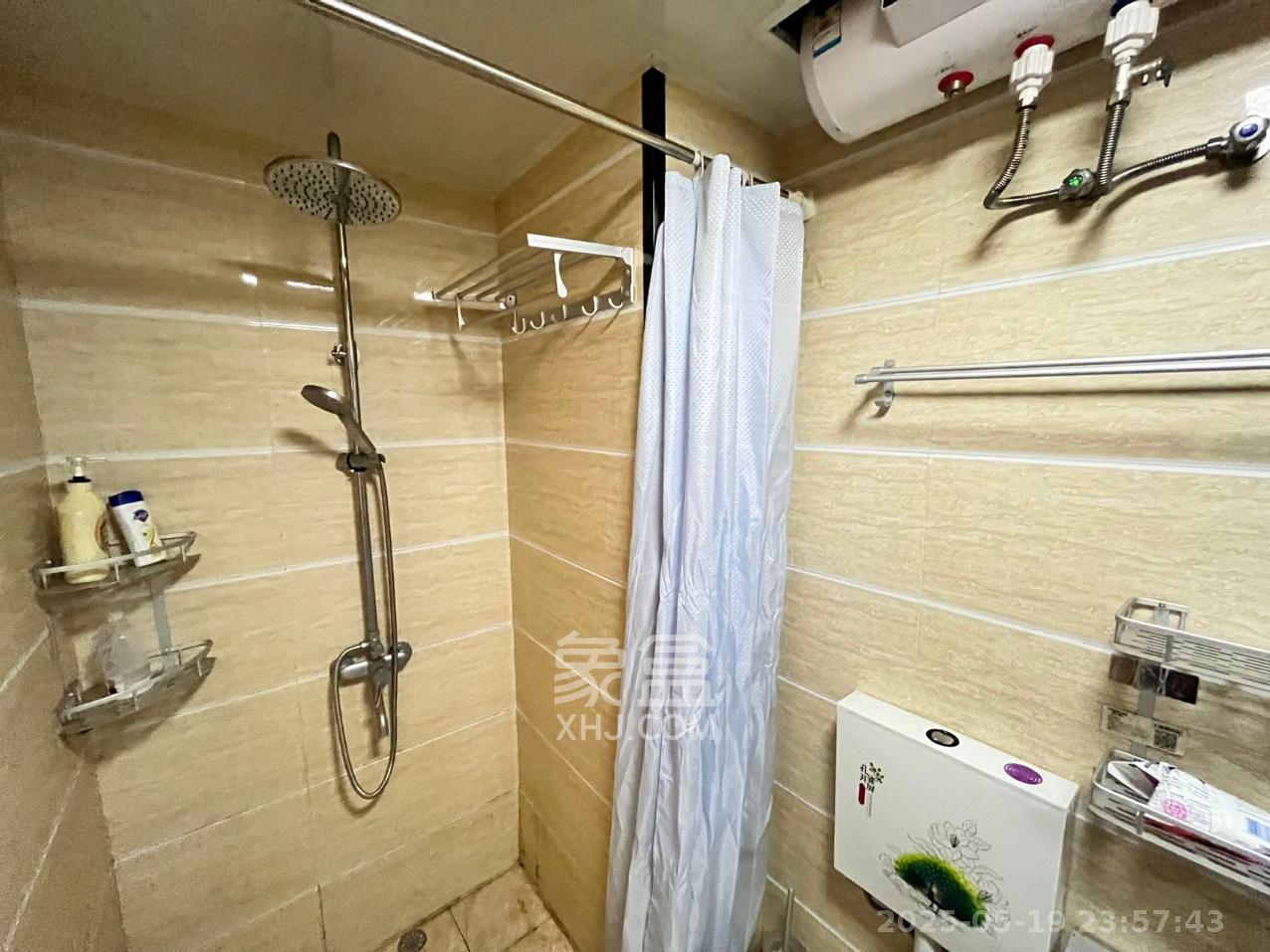达美D6区  1室1厅1卫    1500.0元/月室内图