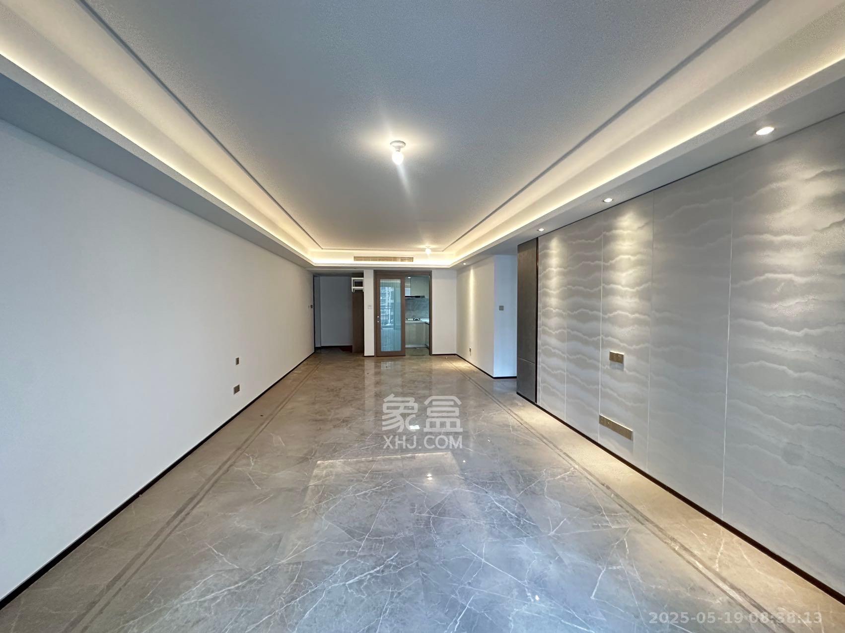 金茂建发泊悦  4室2厅2卫   3300.00元/月