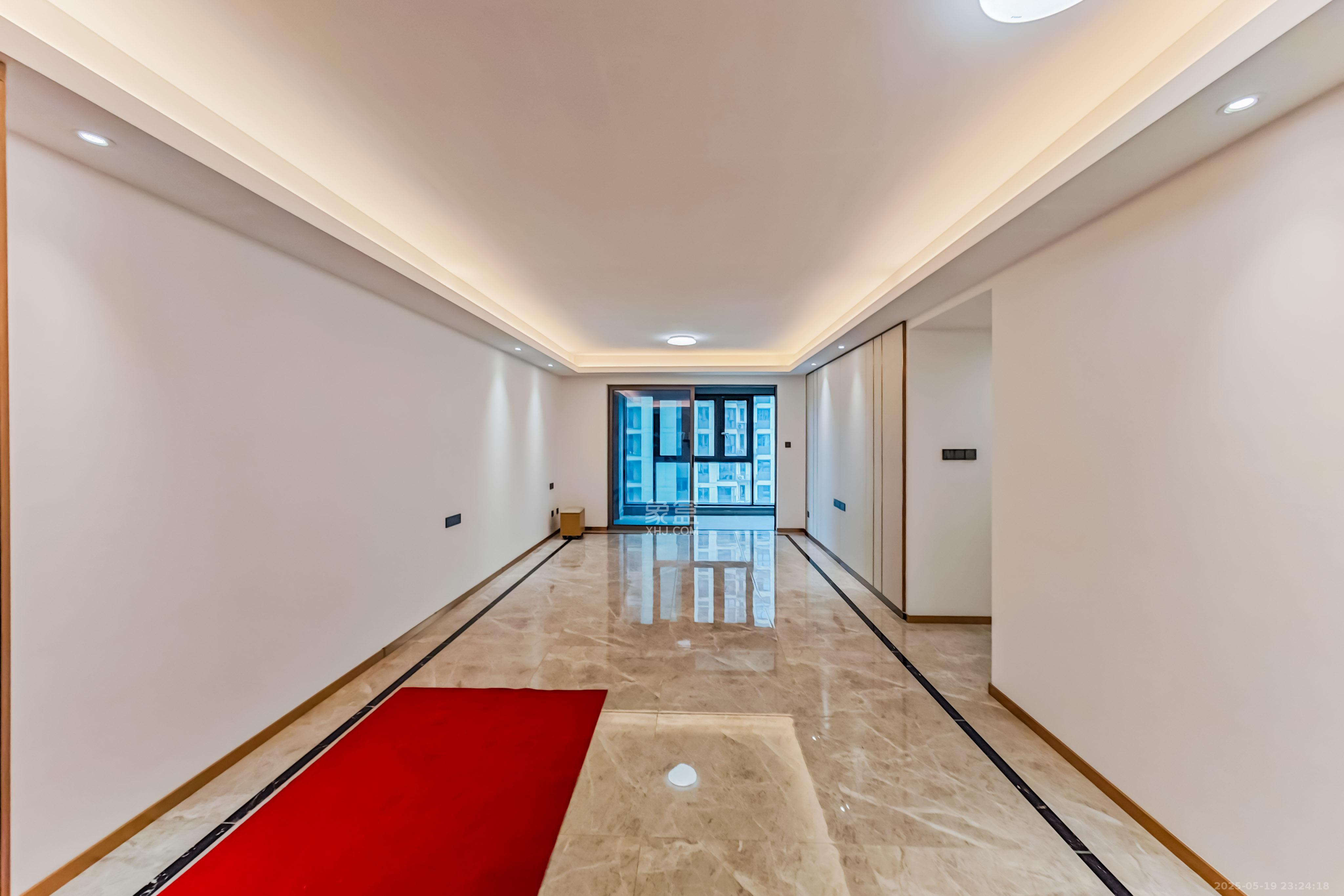 旭辉雨花郡  4室2厅2卫    216.0万 旭辉雨花郡  4室2厅2卫    216.0万客厅