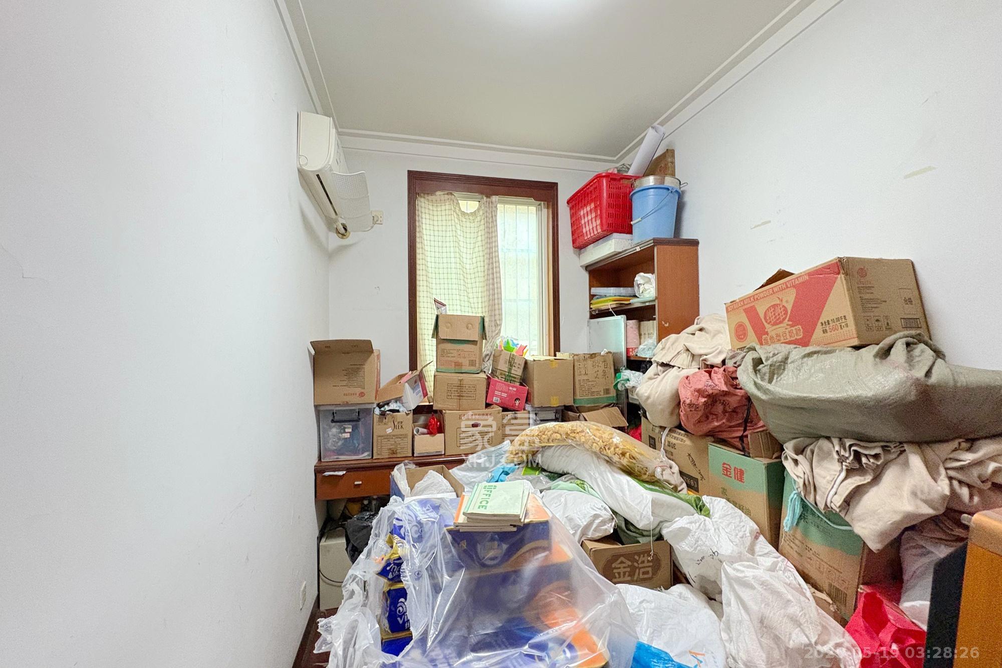 维一星城 3室2厅2卫 148.0万 维一星城 3室2厅2卫 148.0万其他