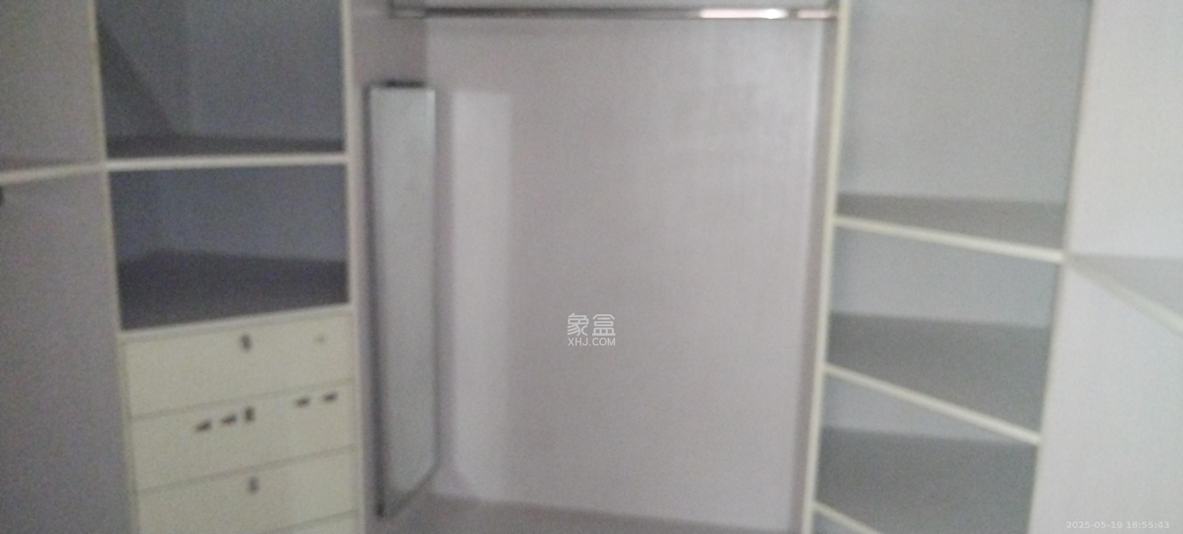 绿城桂花城  6室2厅1卫   3000.00元/月室内图