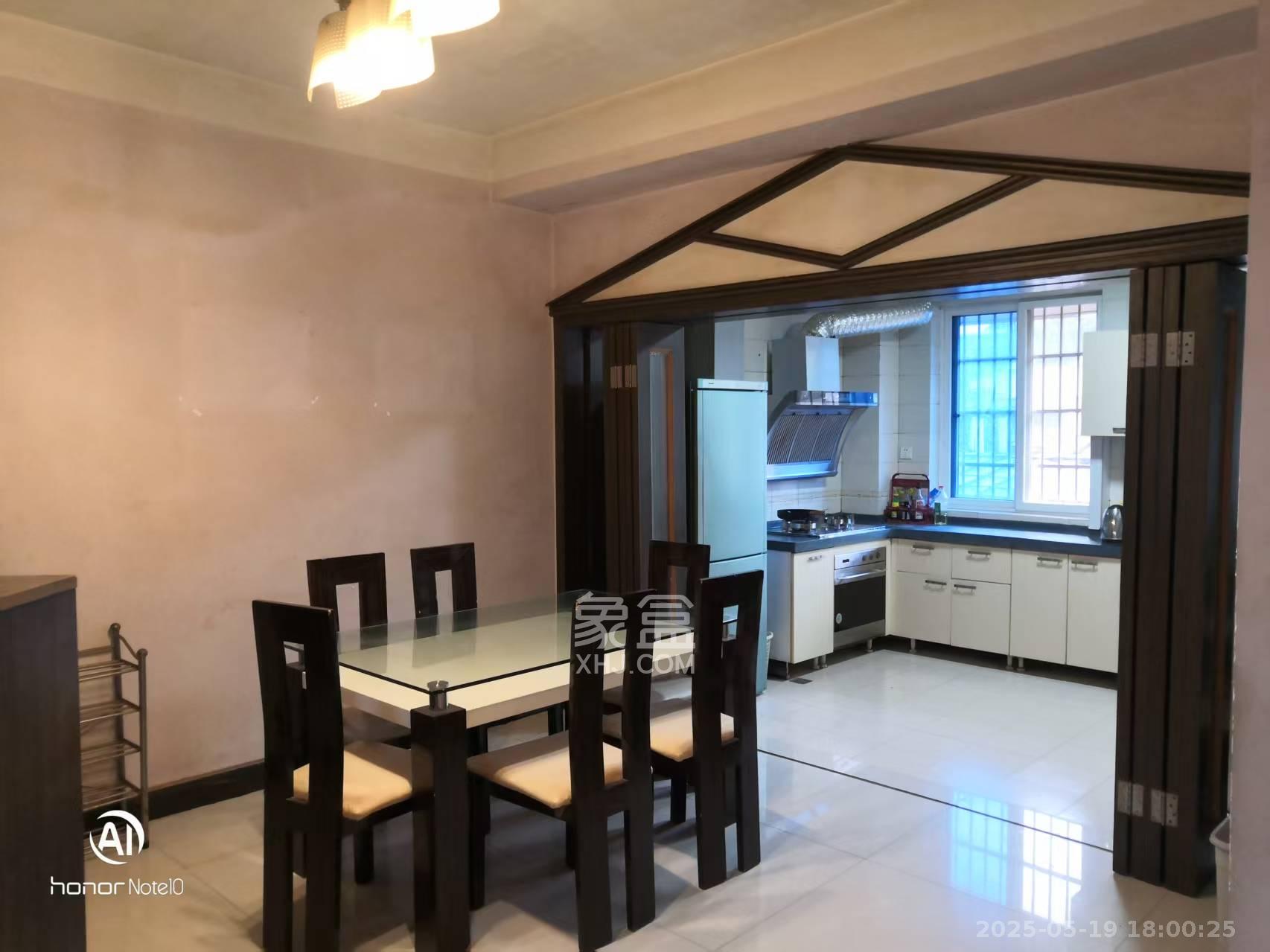 森宇佳园 1室2厅1卫 3100.0元/月 森宇佳园 1室2厅1卫 3100.0元/月室内图