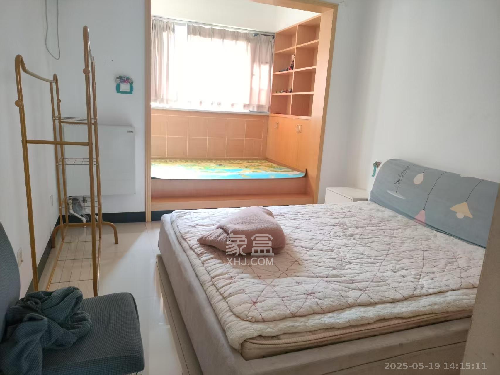 怡海星城 2室2厅1卫 1500.0元/月 怡海星城 2室2厅1卫 1500.0元/月室内图