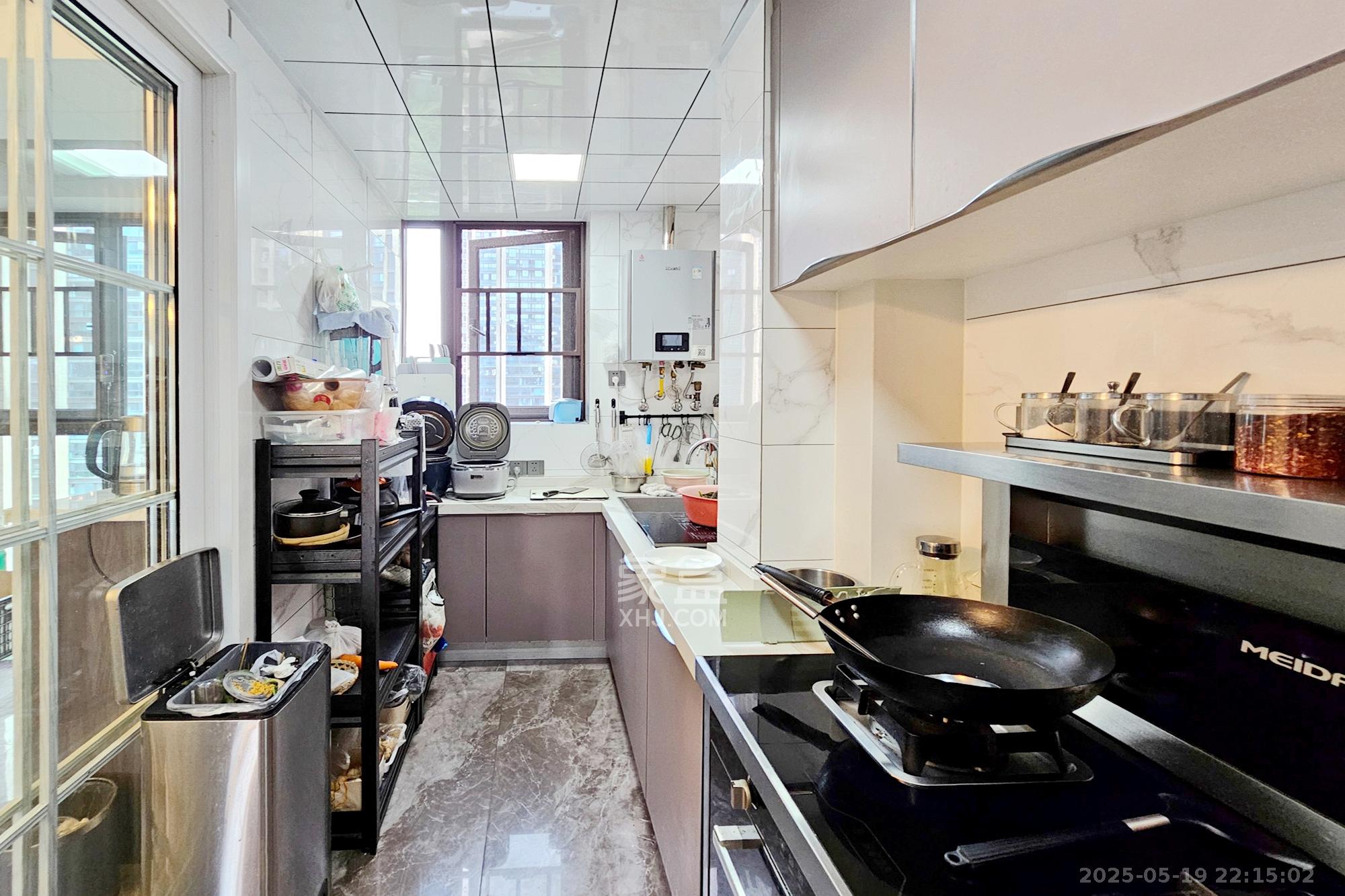 明昇壹城(明昇时代广场)二期  4室2厅2卫    229.0万 明昇壹城(明昇时代广场)二期  4室2厅2卫    229.0万厨房