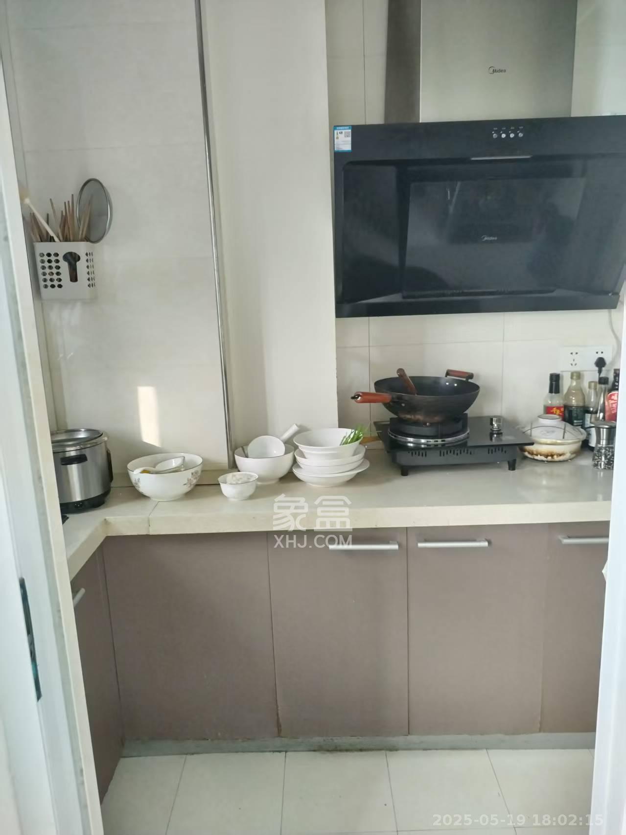 万博汇  2室1厅1卫   2300.00元/月室内图