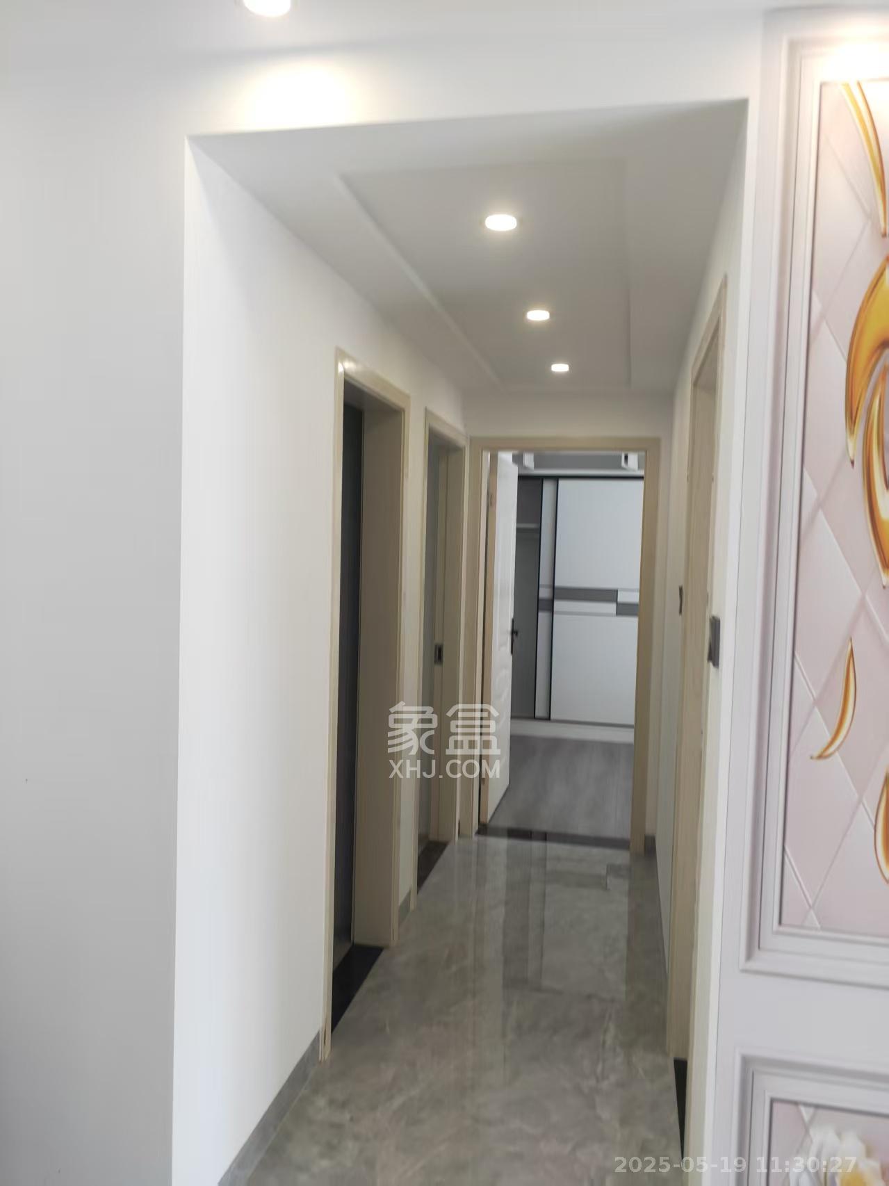 旭辉美的东樾城  3室2厅2卫    2800.0元/月室内图