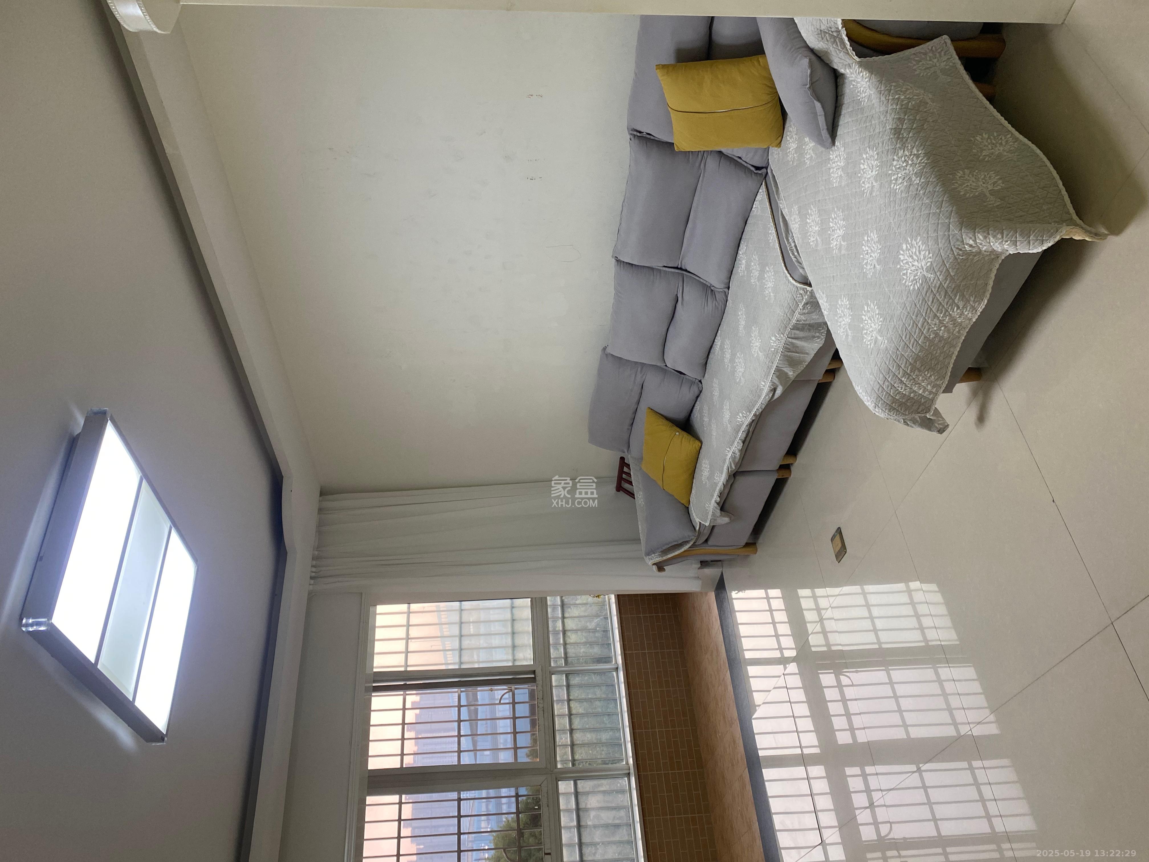 月湖兰庭  2室1厅1卫   2200.00元/月室内图