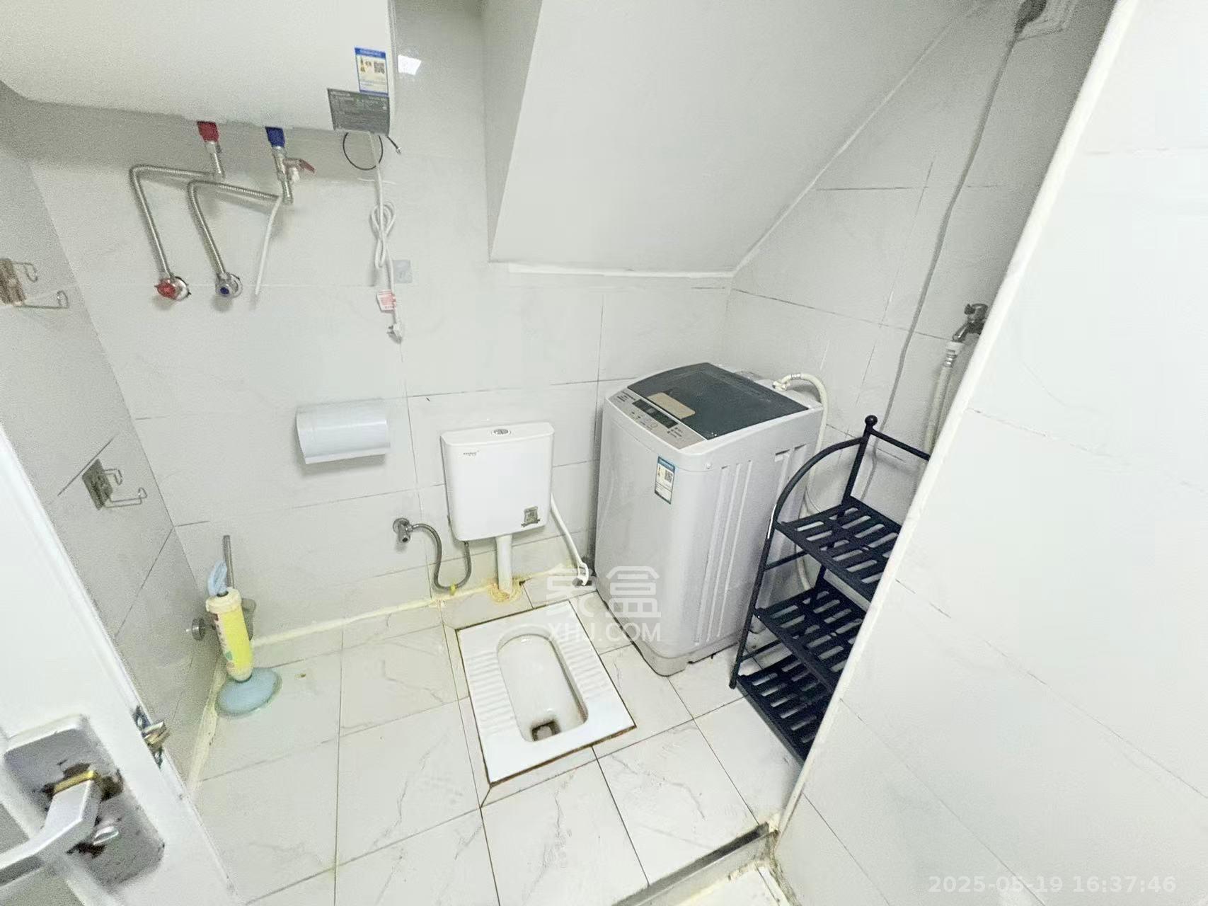 荣盛花语书苑  1室0厅0卫   2100.00元/月室内图