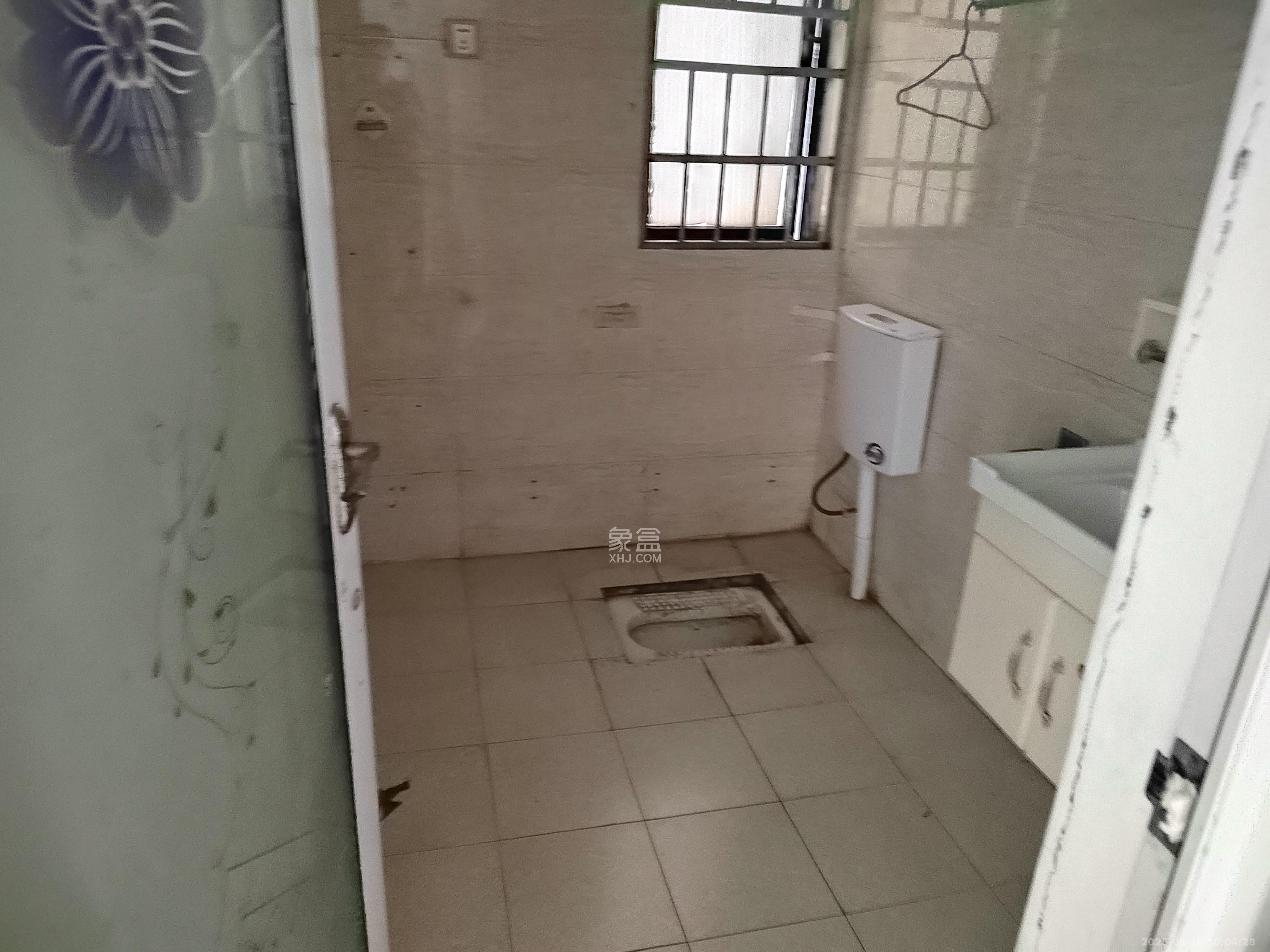 中信文化广场(中信新城二期) 3室2厅1卫 1800.0元/月 中信文化广场(中信新城二期) 3室2厅1卫 1800.0元/月室内图