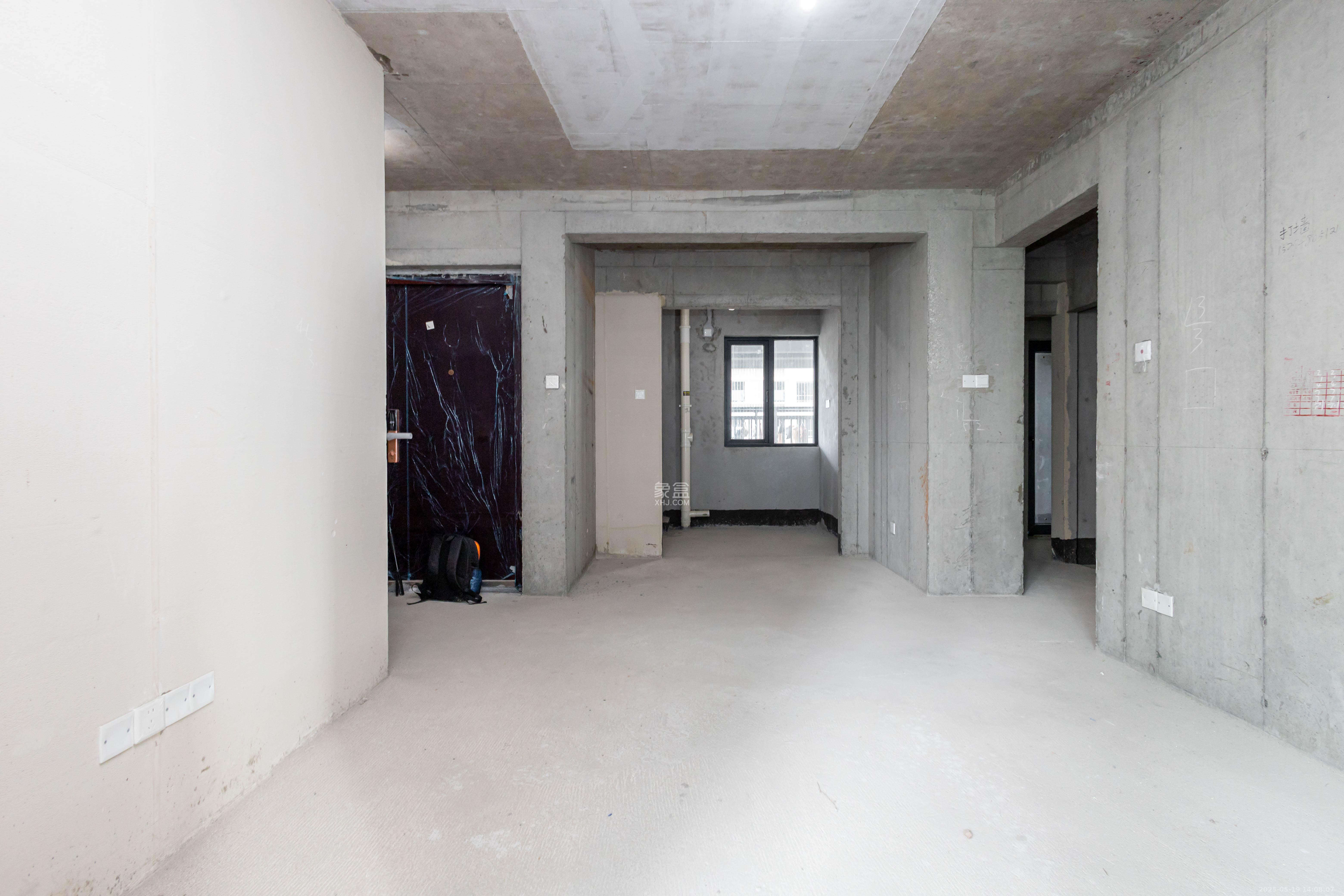 华远碧桂园海蓝城二期  3室2厅2卫    59.0万 华远碧桂园海蓝城二期  3室2厅2卫    59.0万客厅