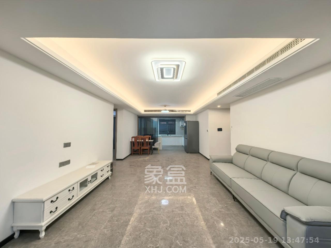 中海阅溪府  5室2厅2卫   5500.00元/月