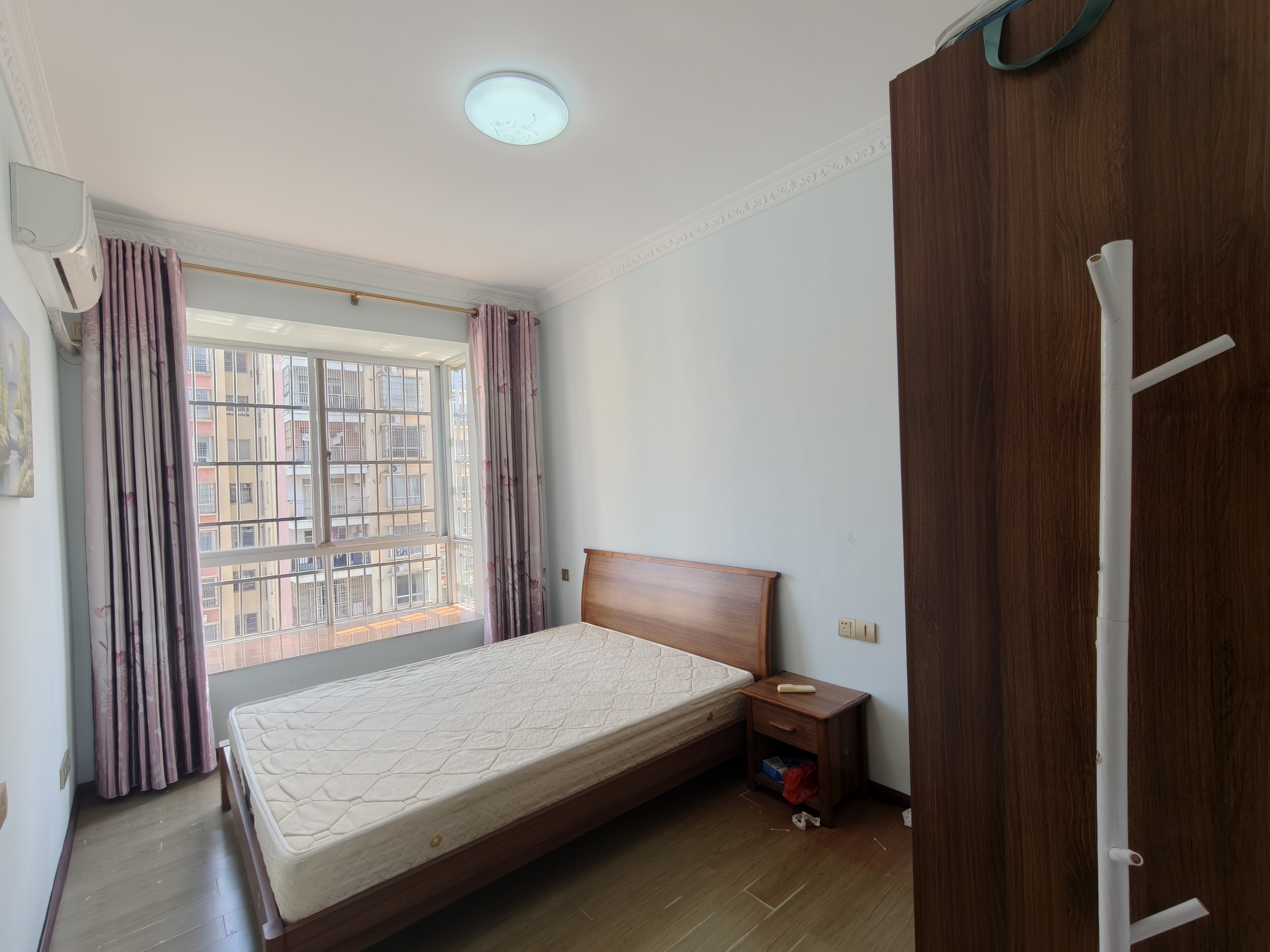 海岛阳光二期 3室2厅2卫 2500.0元/月 海岛阳光二期 3室2厅2卫 2500.0元/月室内图