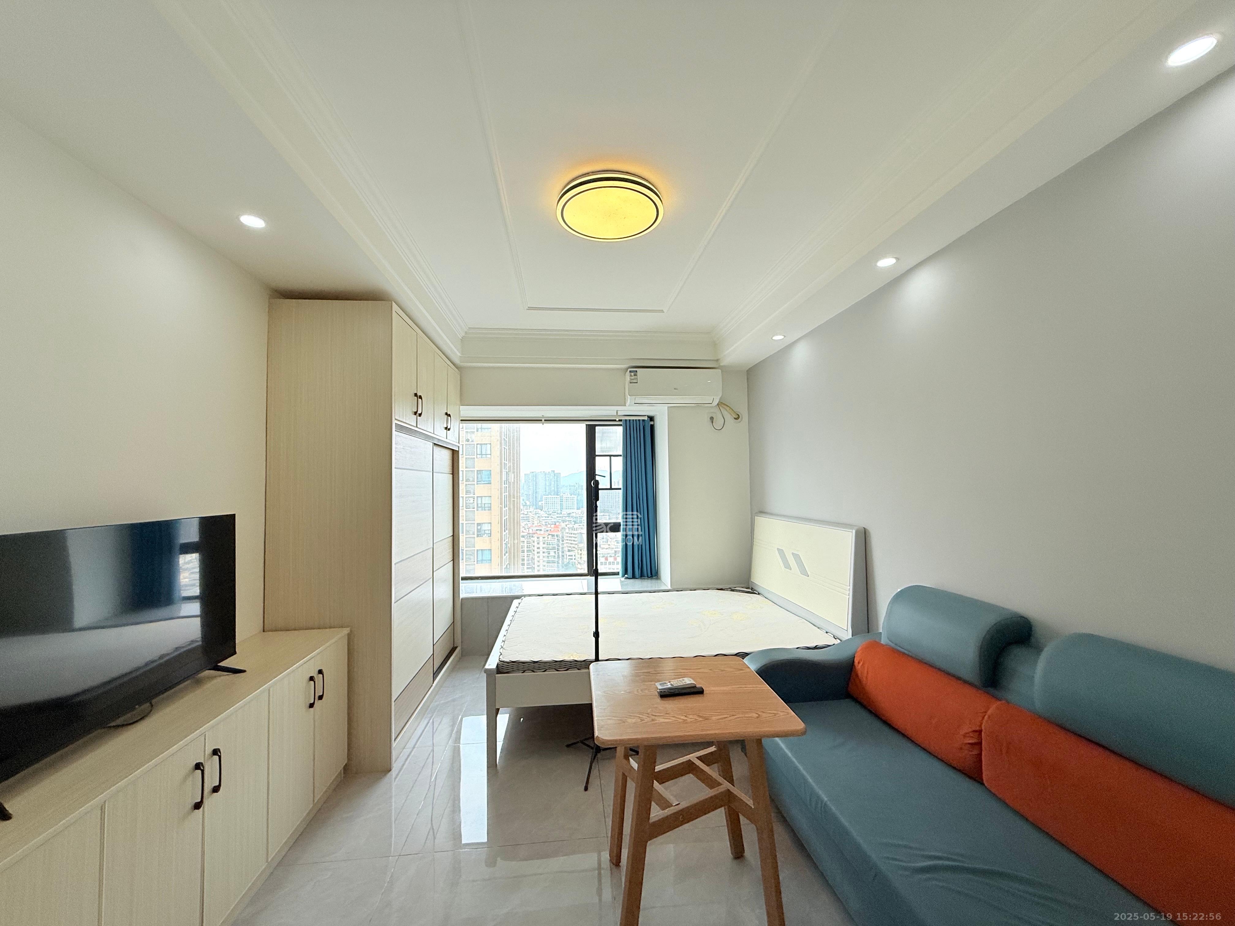 奥园城市天骄一期  1室0厅0卫    1700.0元/月 奥园城市天骄一期  1室0厅0卫    1700.0元/月室内图