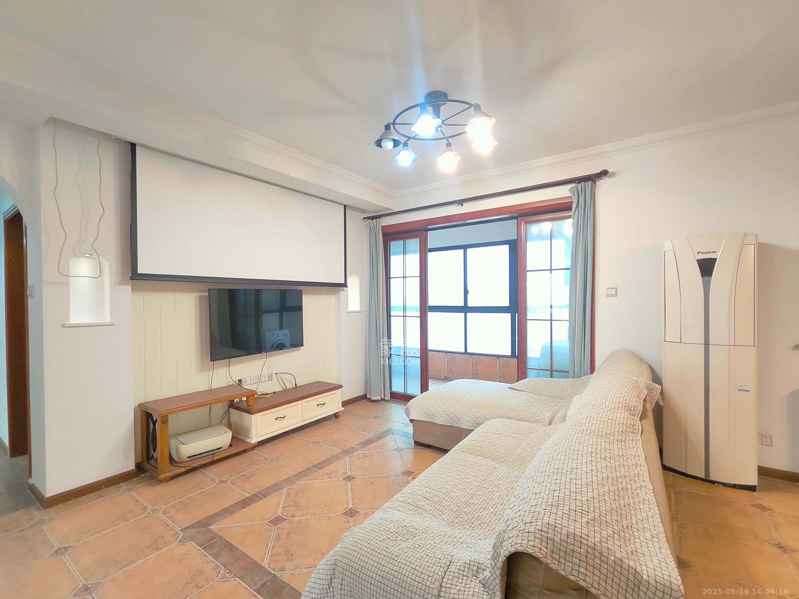 勤诚达新界  4室2厅2卫    2800.0元/月 勤诚达新界  4室2厅2卫    2800.0元/月室内图