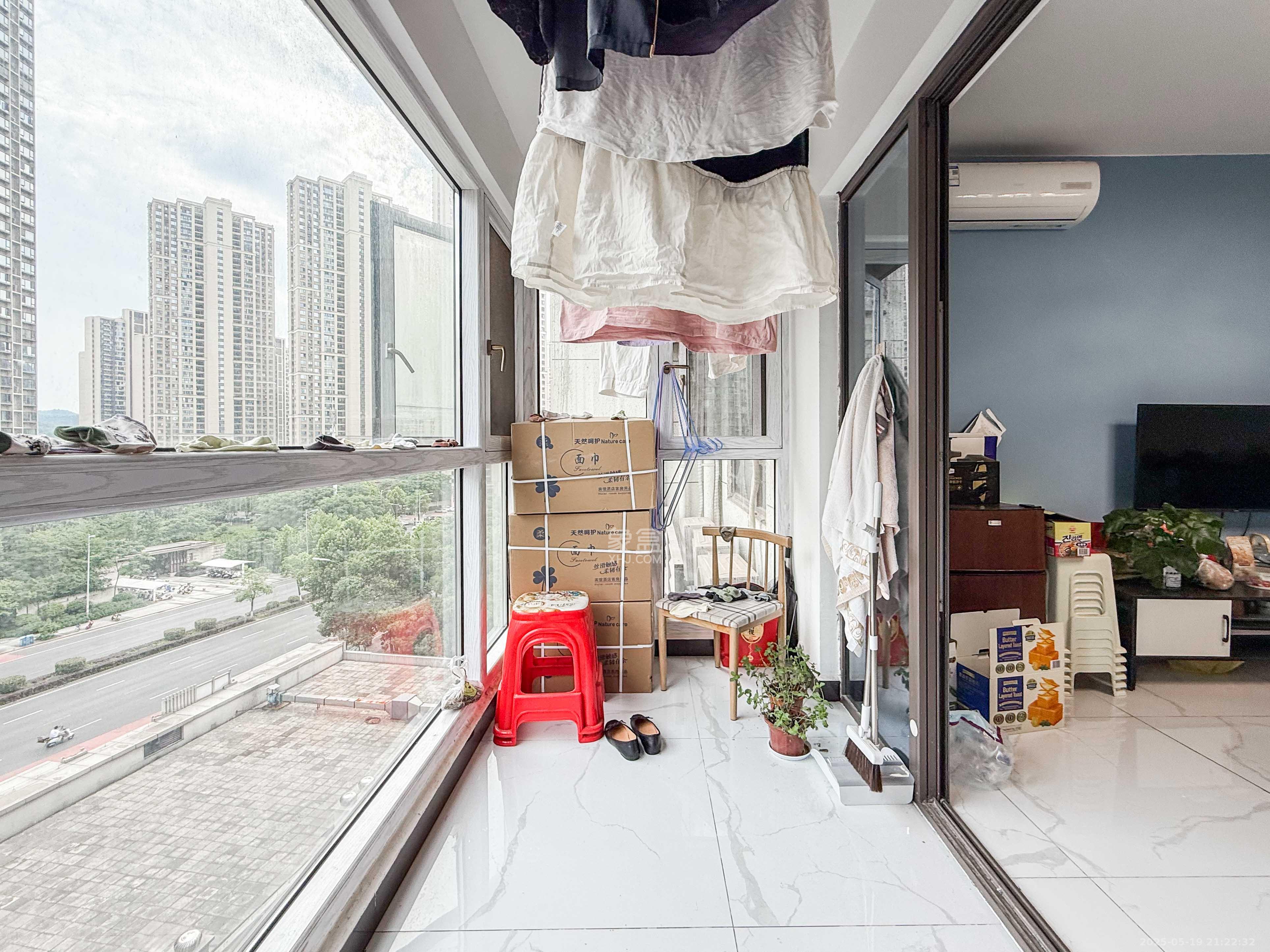 佳兆业云顶梅溪湖(佳兆业梅溪荟) 3室2厅2卫 108.0万 佳兆业云顶梅溪湖(佳兆业梅溪荟) 3室2厅2卫 108.0万阳台