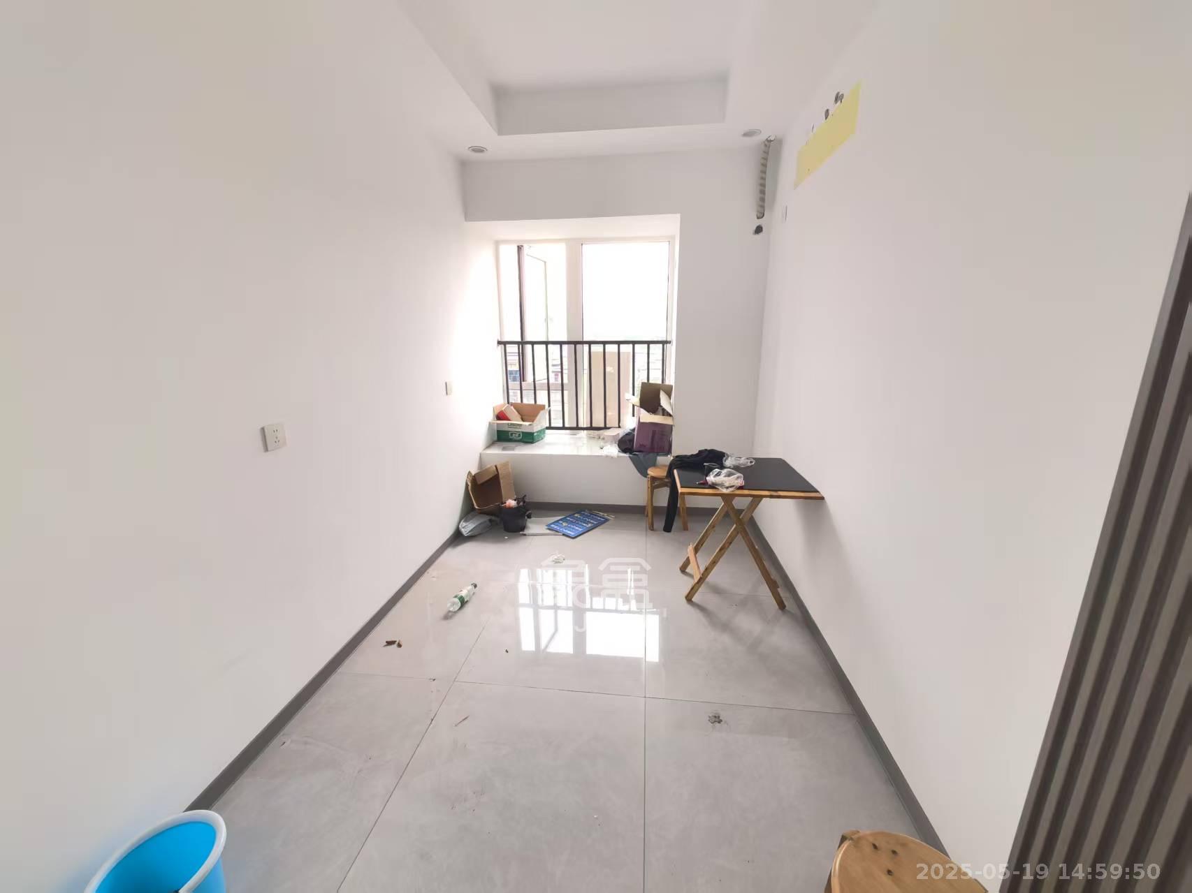 保利香槟国际  4室1厅1卫    4500.0元/月 保利香槟国际  4室1厅1卫    4500.0元/月室内图