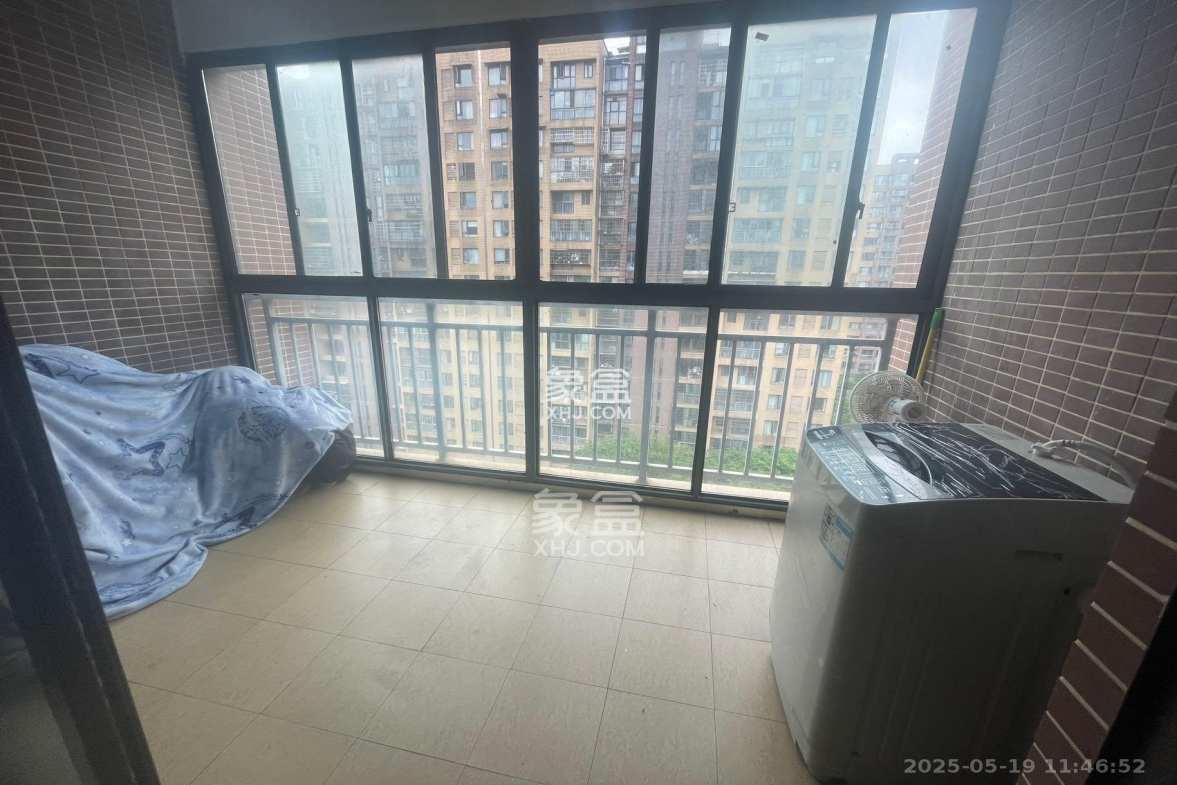 英祥春天  2室2厅1卫    2200.0元/月 英祥春天  2室2厅1卫    2200.0元/月室内图