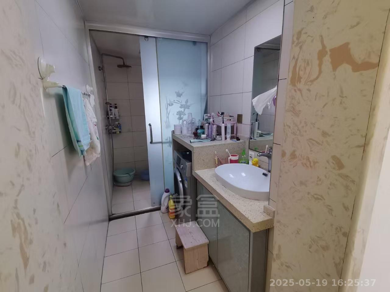 美的城二期 3室2厅2卫 2300.0元/月 美的城二期 3室2厅2卫 2300.0元/月室内图