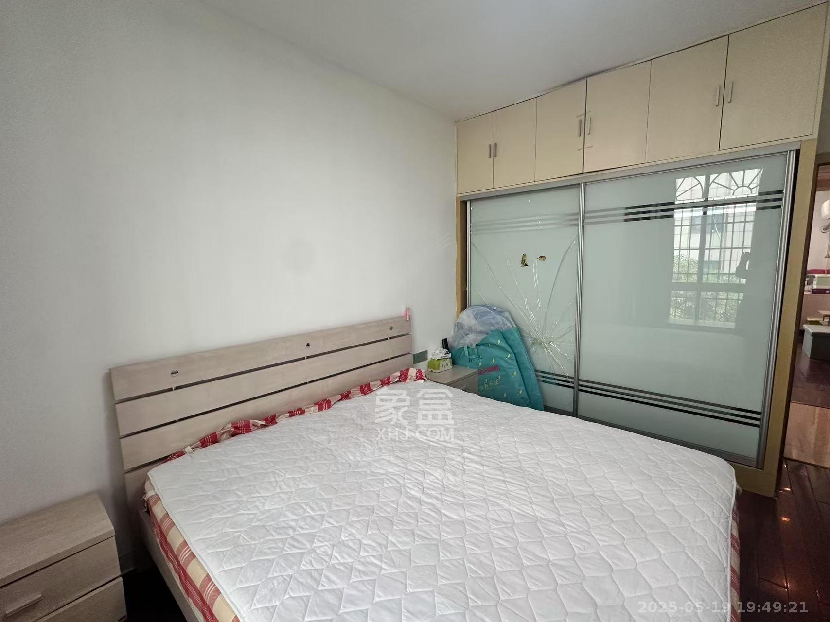 高升小区 3室2厅2卫 2500.0元/月 高升小区 3室2厅2卫 2500.0元/月室内图