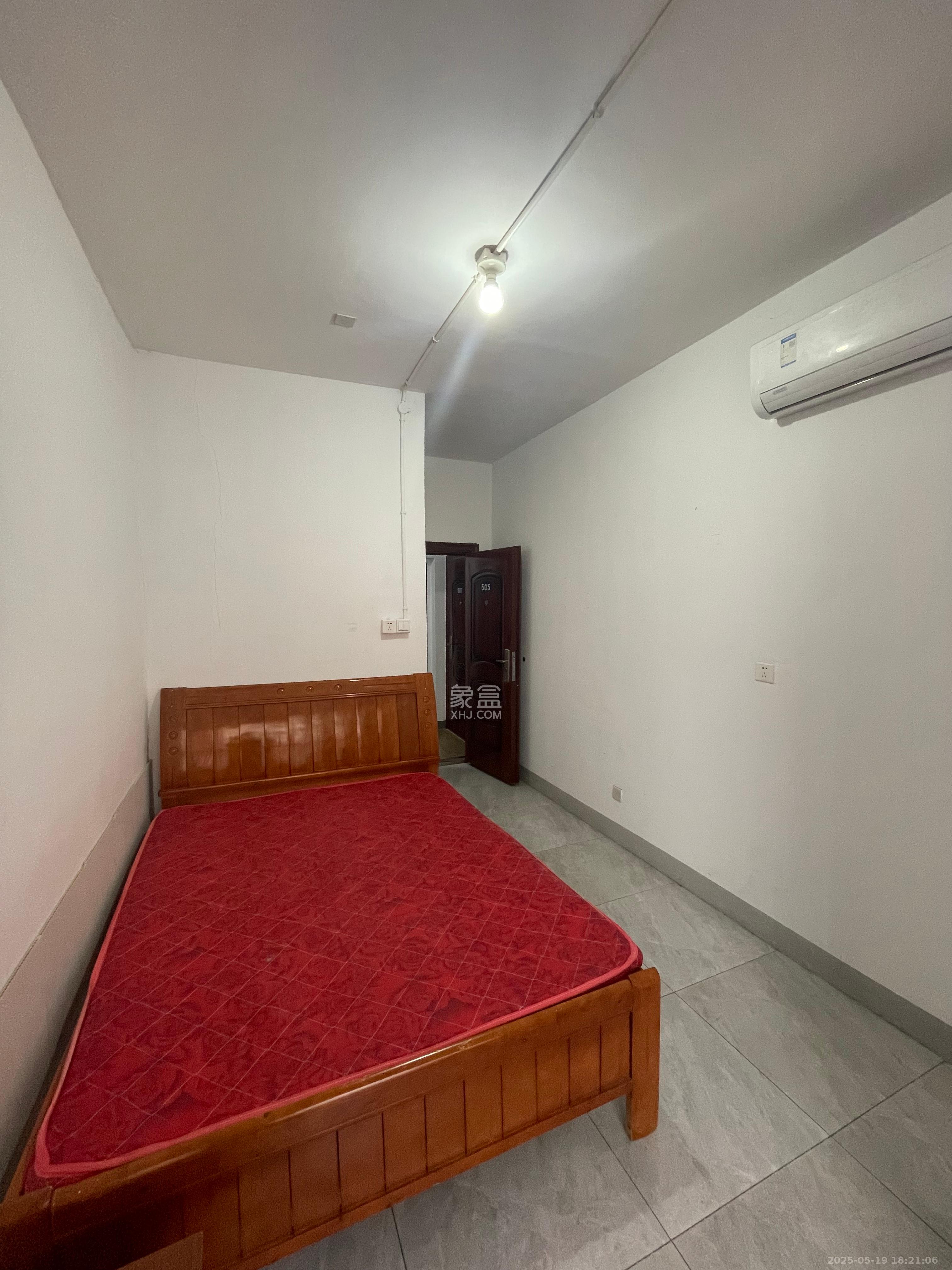 先锋新宇 1室1厅1卫 750.0元/月 先锋新宇 1室1厅1卫 750.0元/月室内图