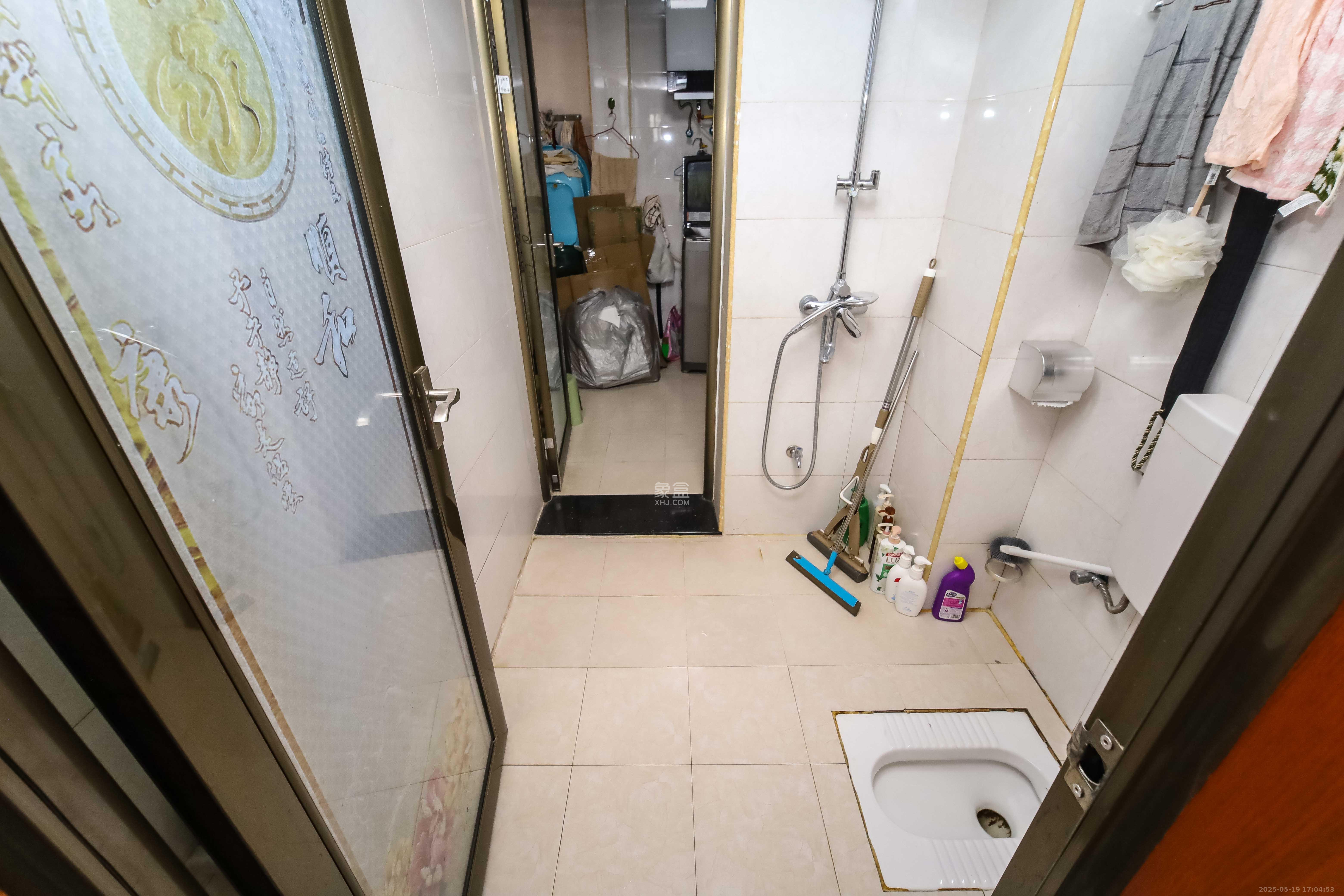 上河国际C区  3室2厅1卫   95.00万卫生间