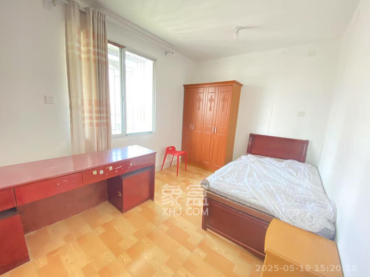 西湖路173号(原西湖大厦) 3室1厅1卫 1800.0元/月 西湖路173号(原西湖大厦) 3室1厅1卫 1800.0元/月室内图